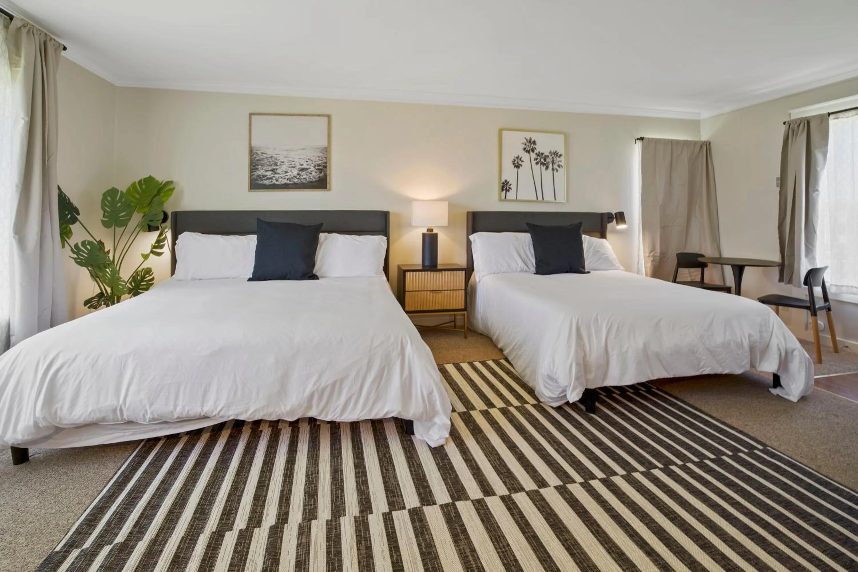 Bed in Mendo Bungalow