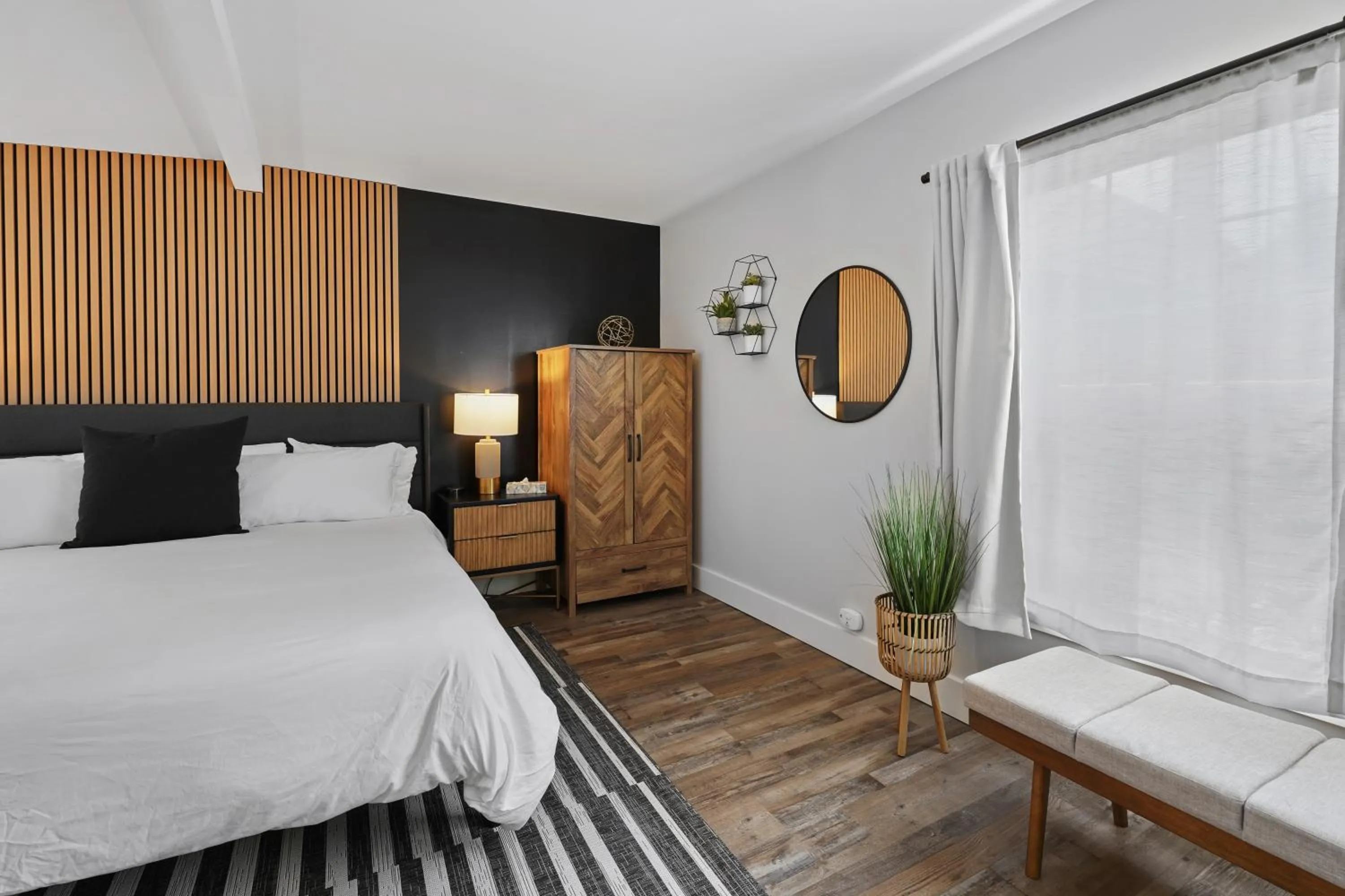 Bed in Mendo Bungalow