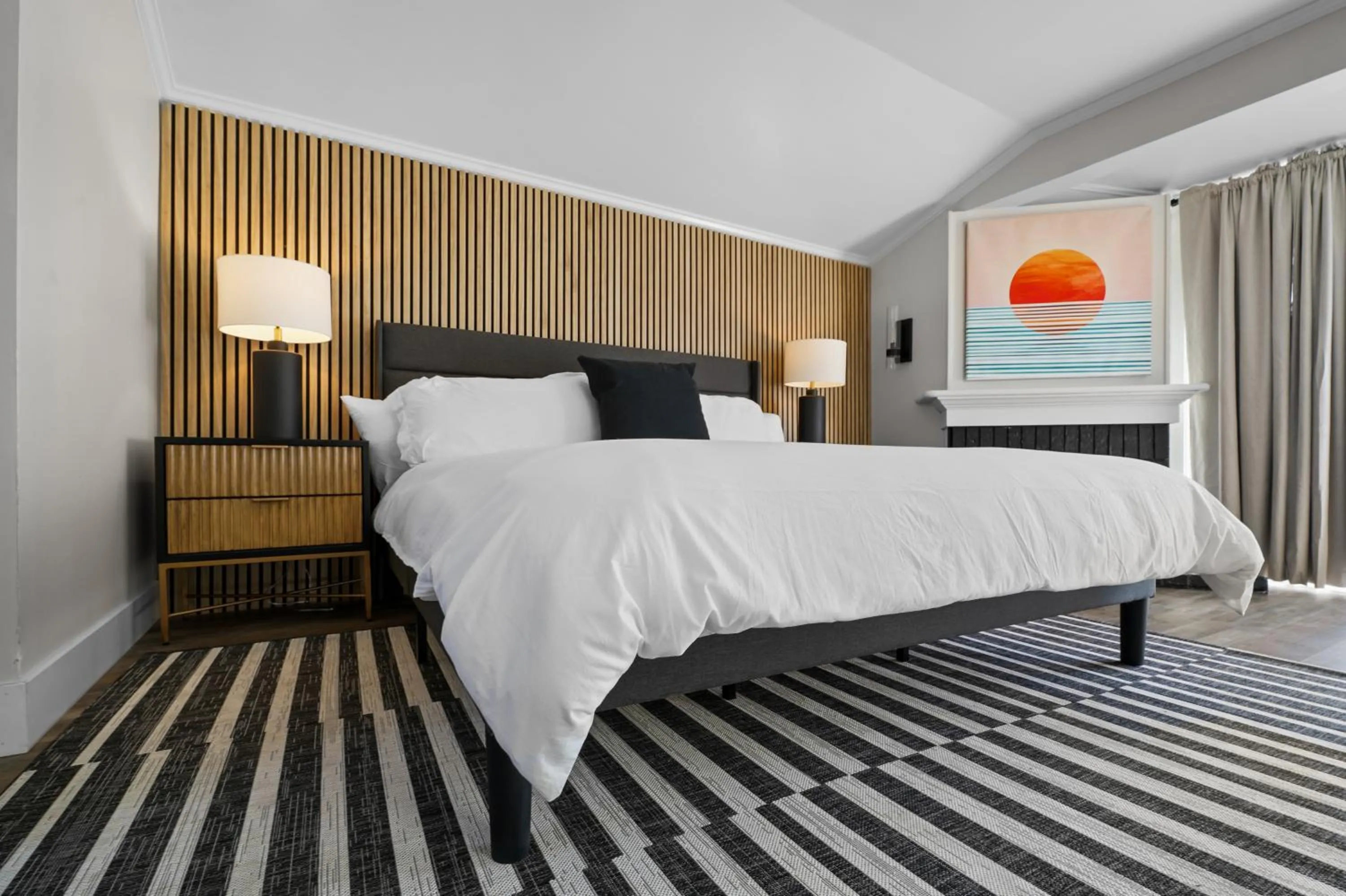 Bed in Mendo Bungalow