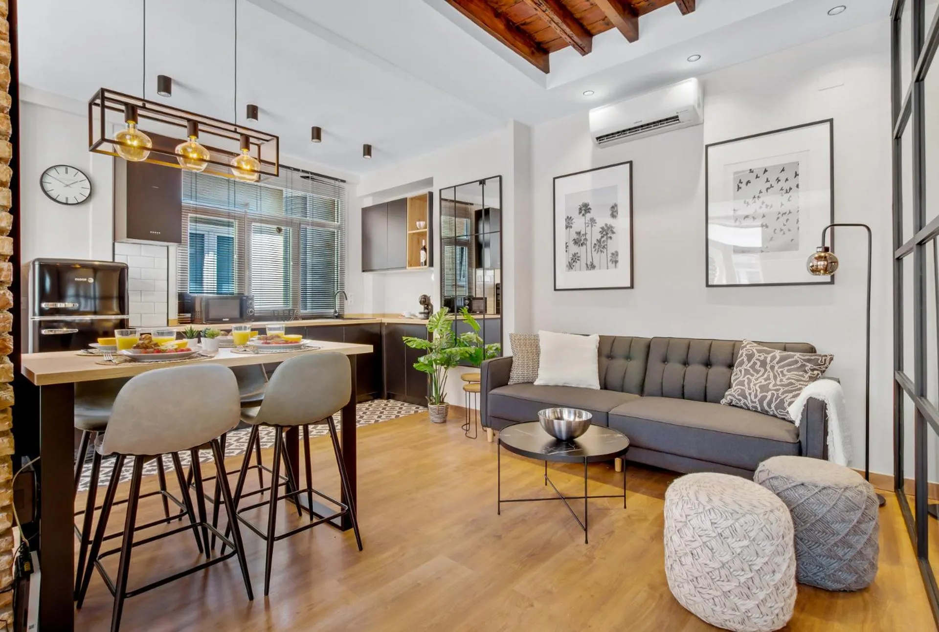 Kitchen or kitchenette in Modern & Quite Appartment at Larios