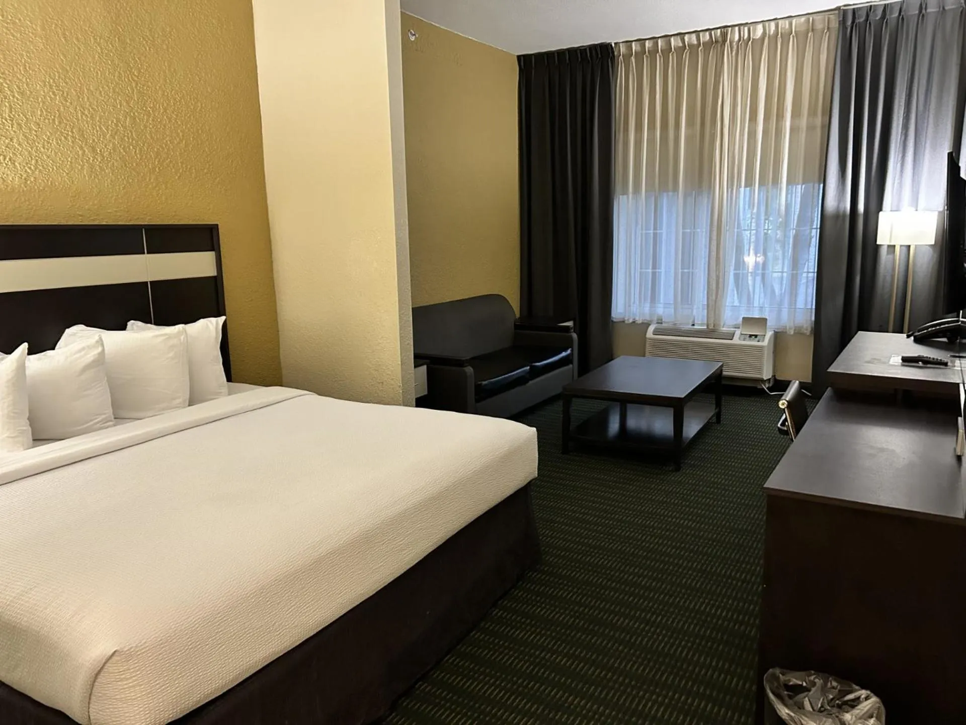 Bed in SureStay Plus Hotel by Best Western Vero Beach