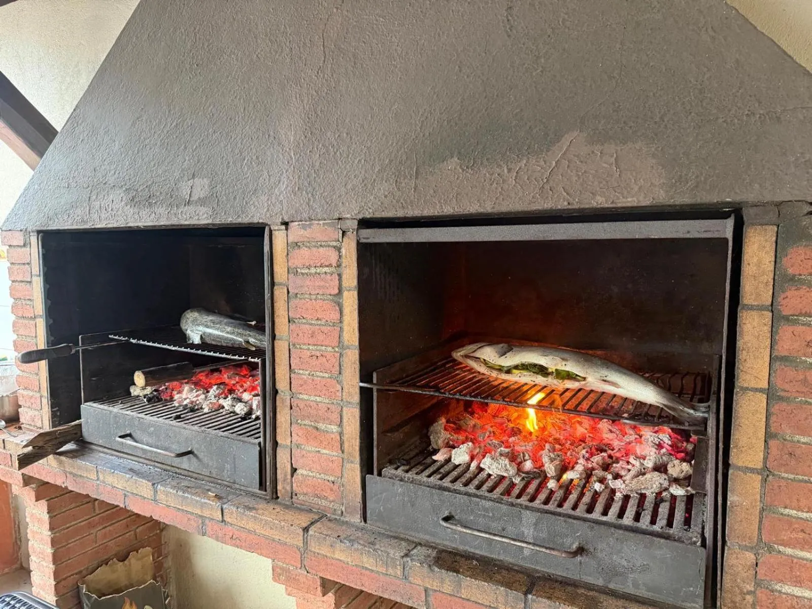 Restaurant/places to eat in Can Pobric