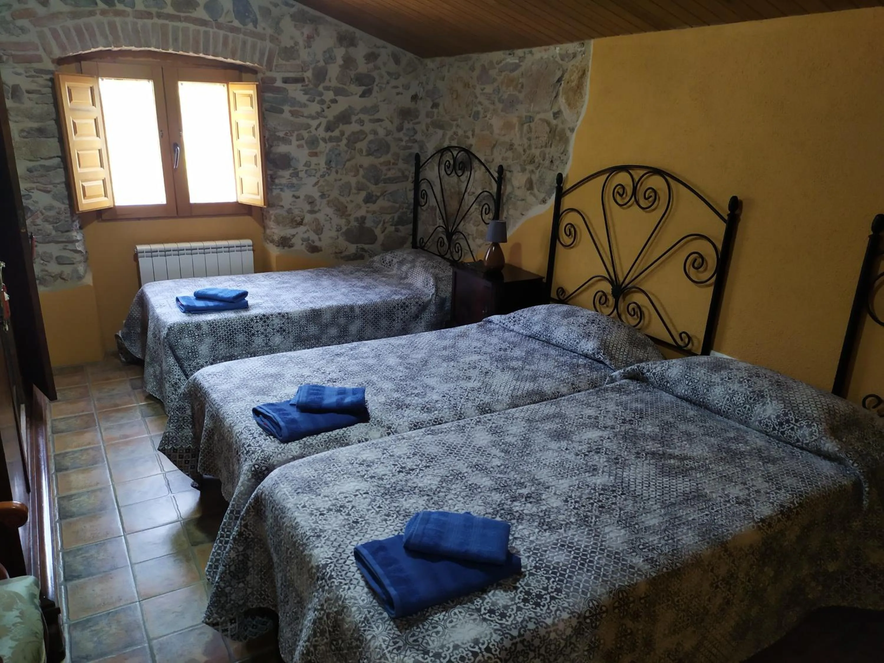 Bedroom, Bed in Can Pobric