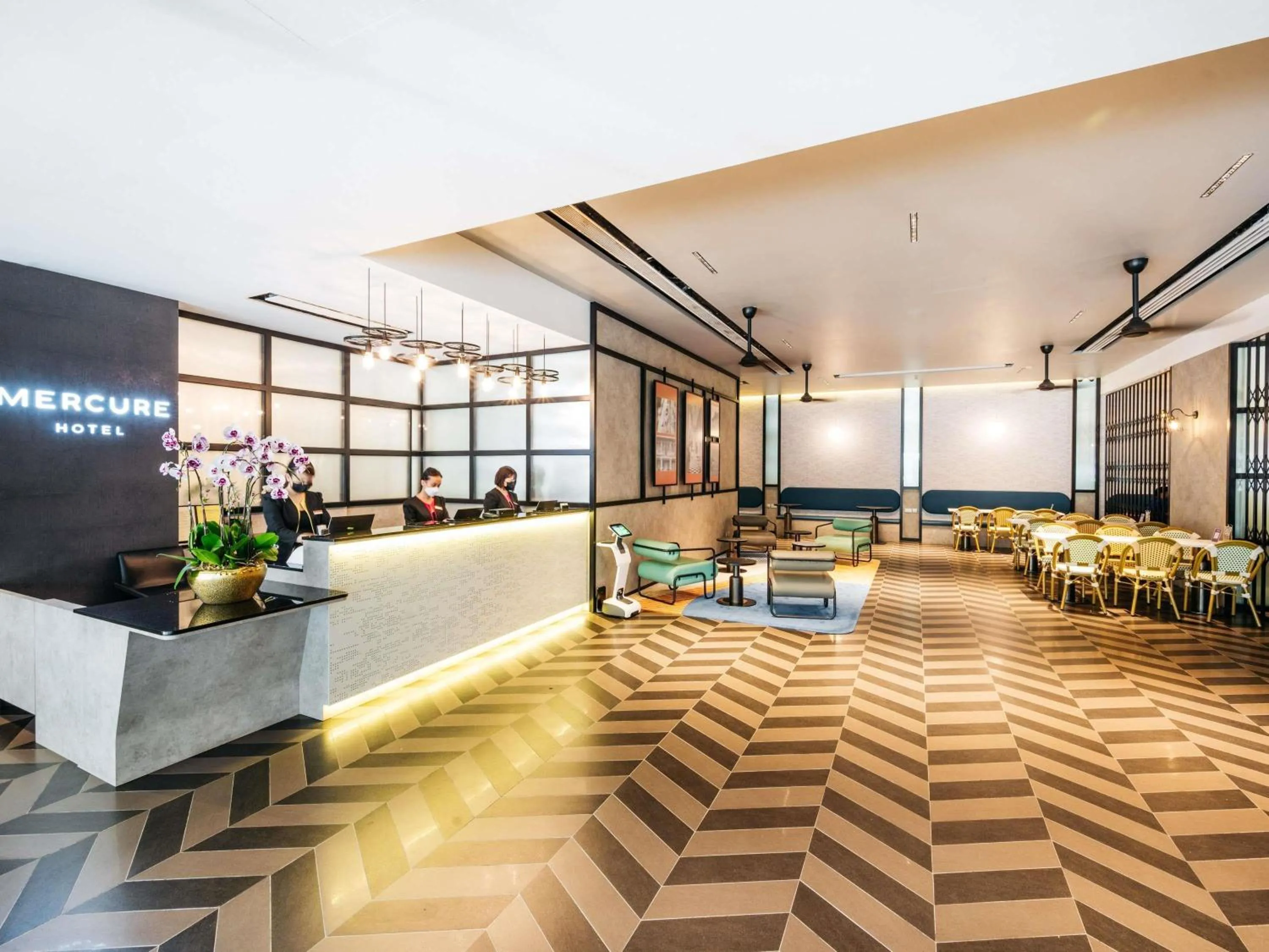 Property building in Mercure Singapore Tyrwhitt