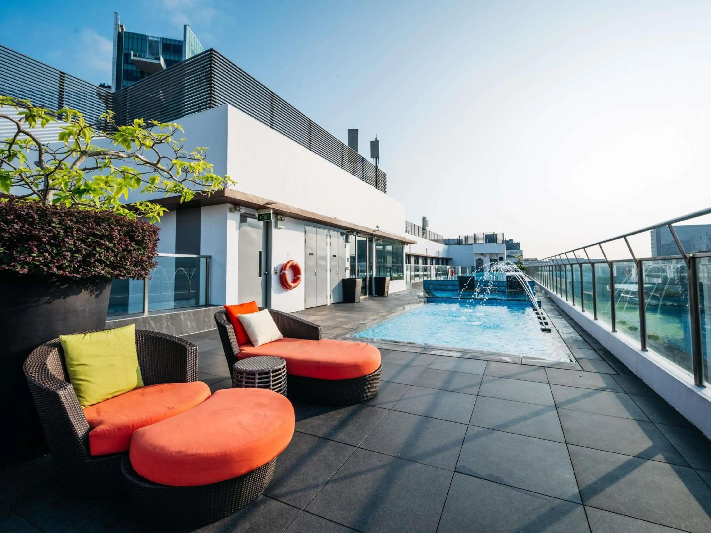 Pool view in Mercure Singapore Tyrwhitt