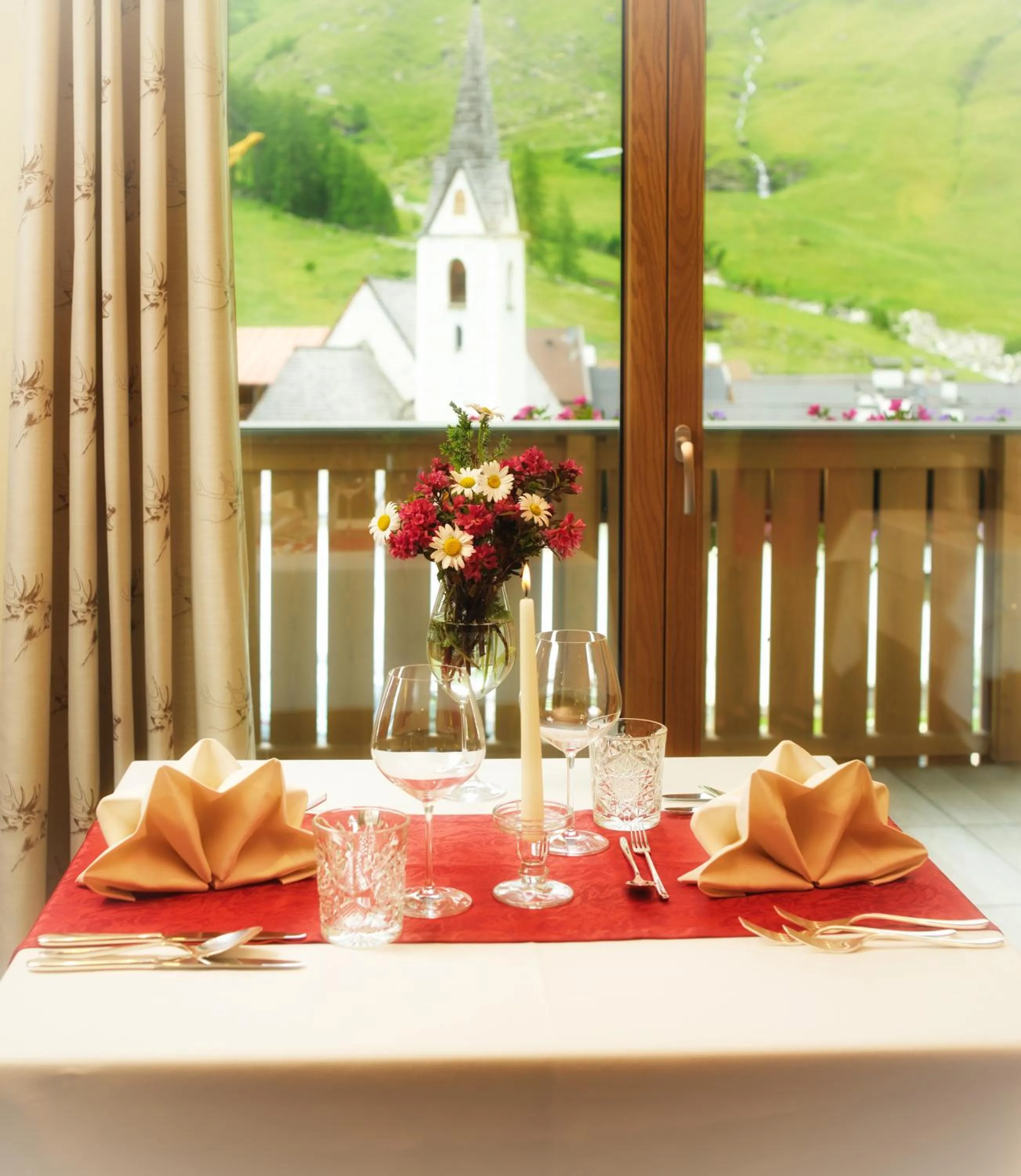 Dining area in Montresor Hotel Pfeldererhof