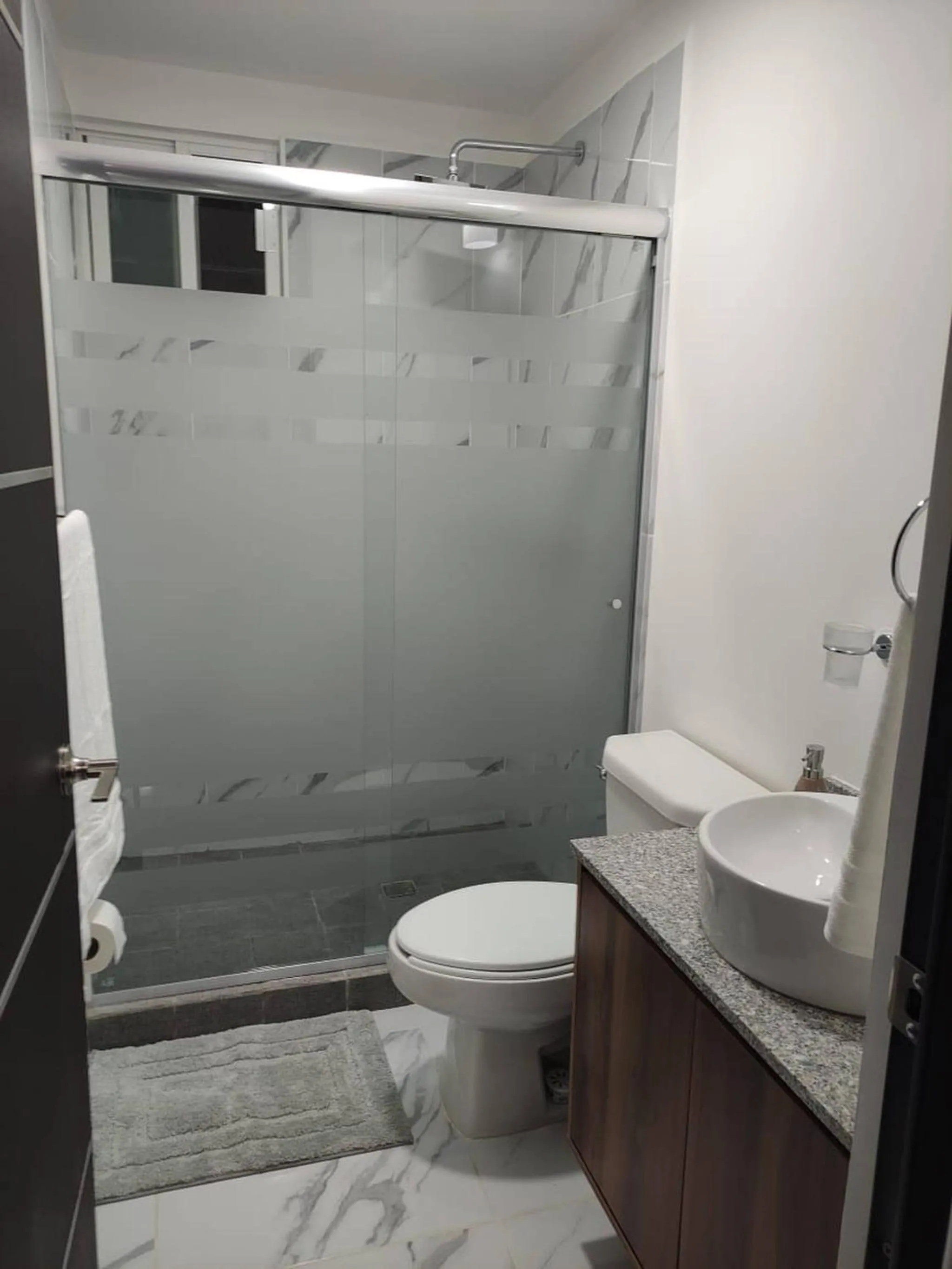 Shower in Moderno Departamento Vacacional En Playa