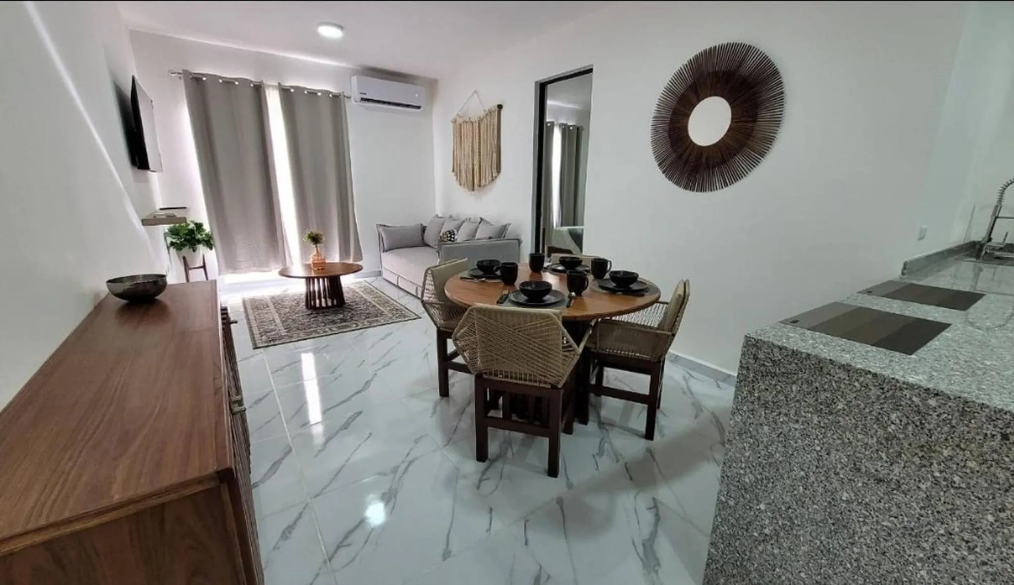 Restaurant/places to eat in Moderno Departamento Vacacional En Playa