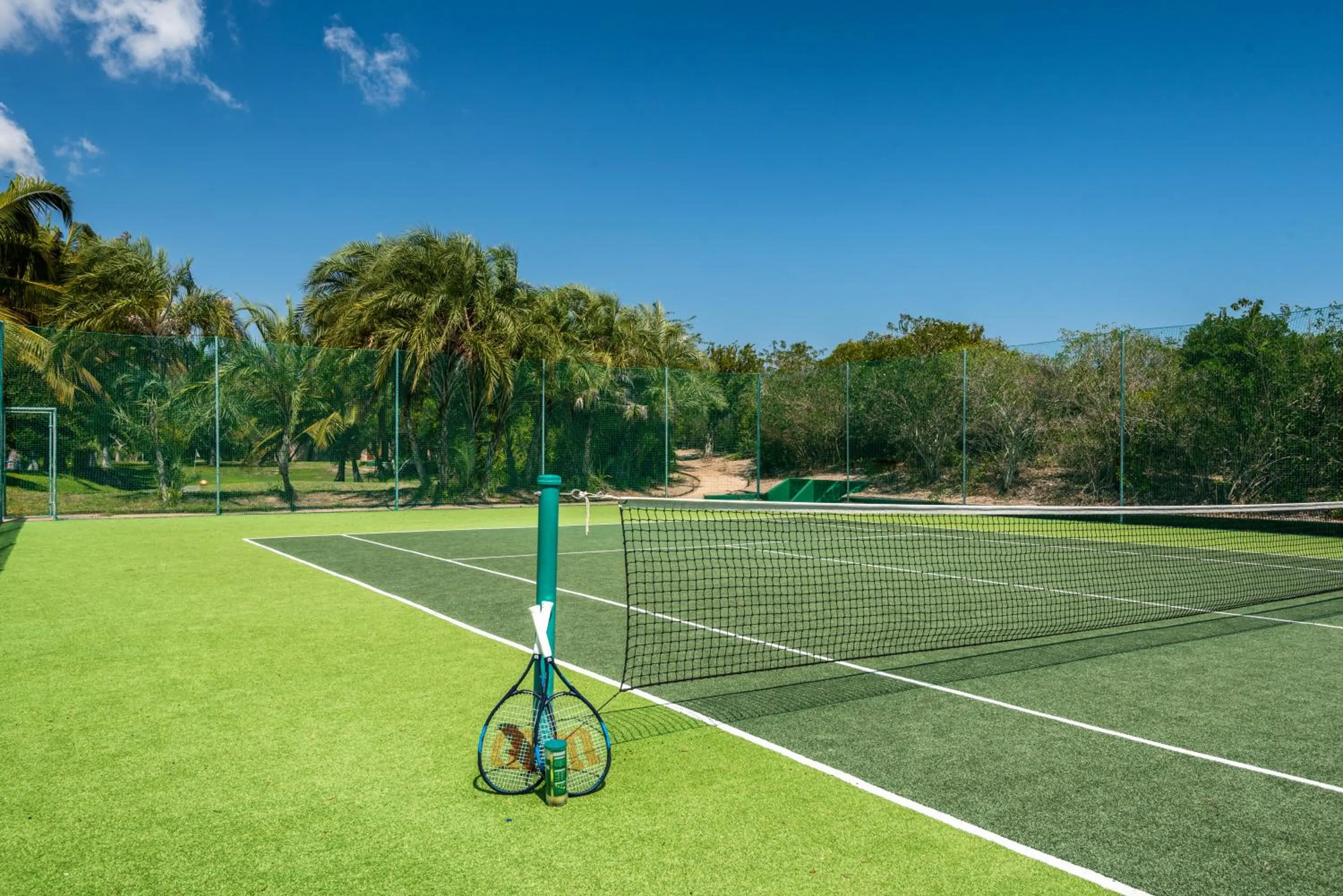 Tennis court in Anantara Bazaruto Island Resort