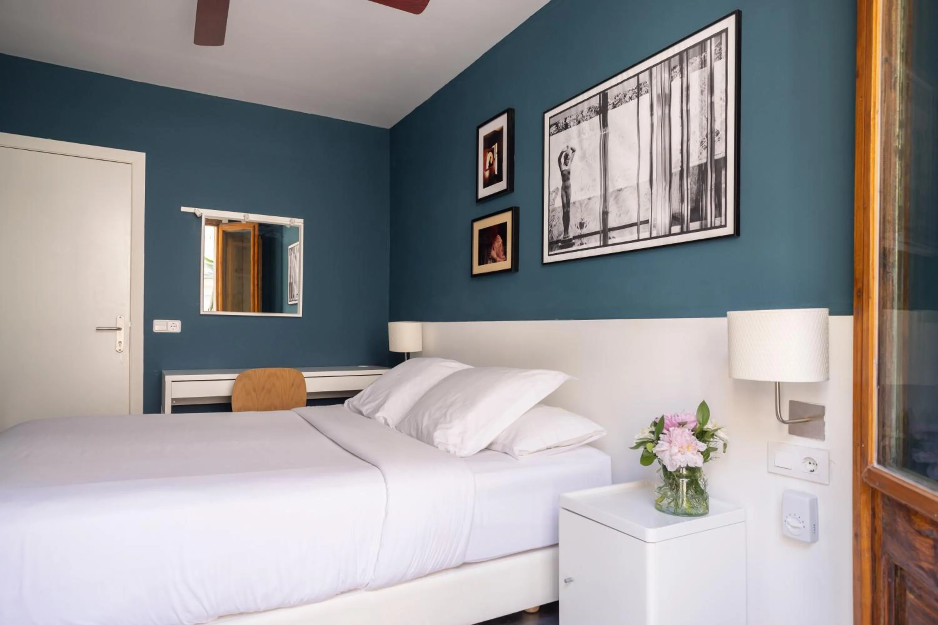 Bed in Hostal Sol y K
