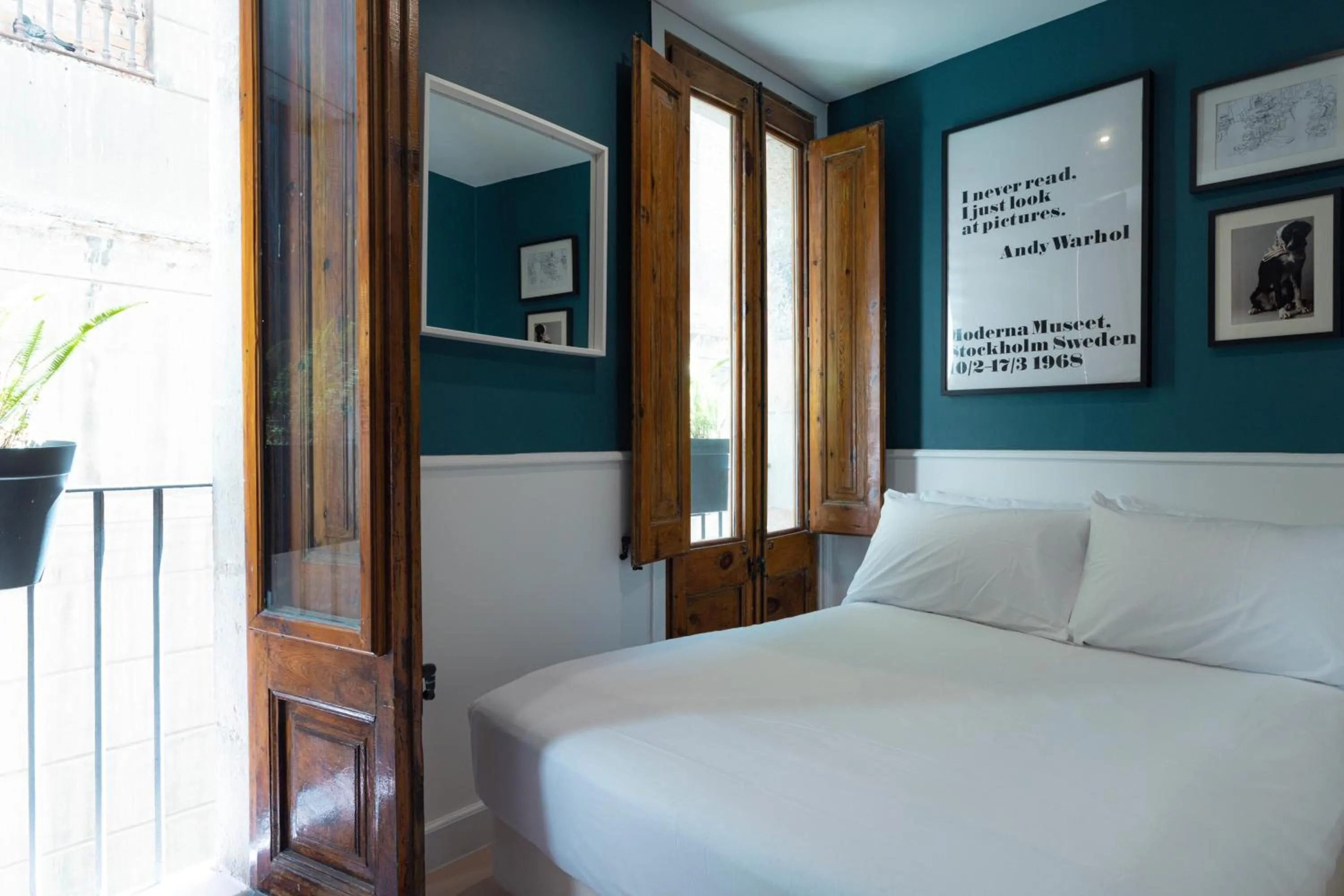 Bedroom, Bed in Hostal Sol y K