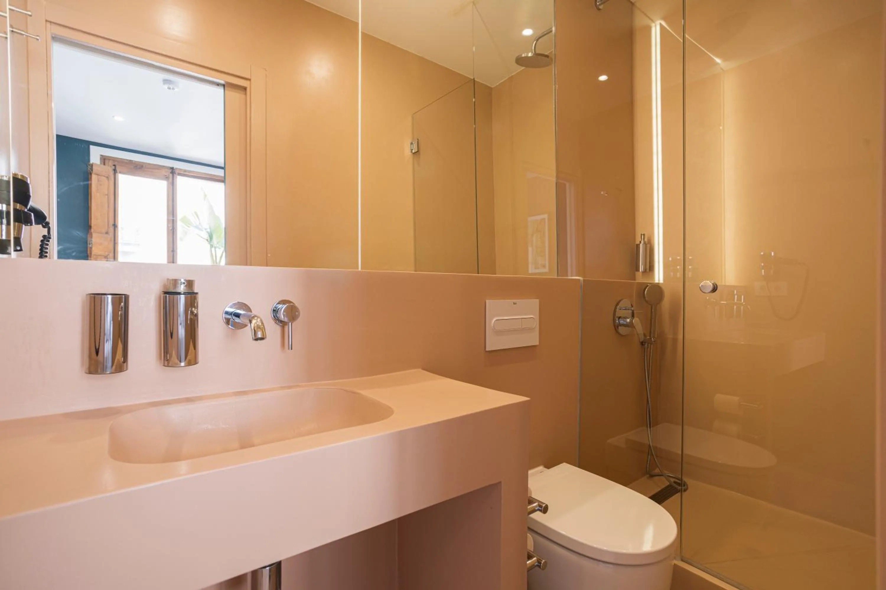 Bathroom in Hostal Sol y K