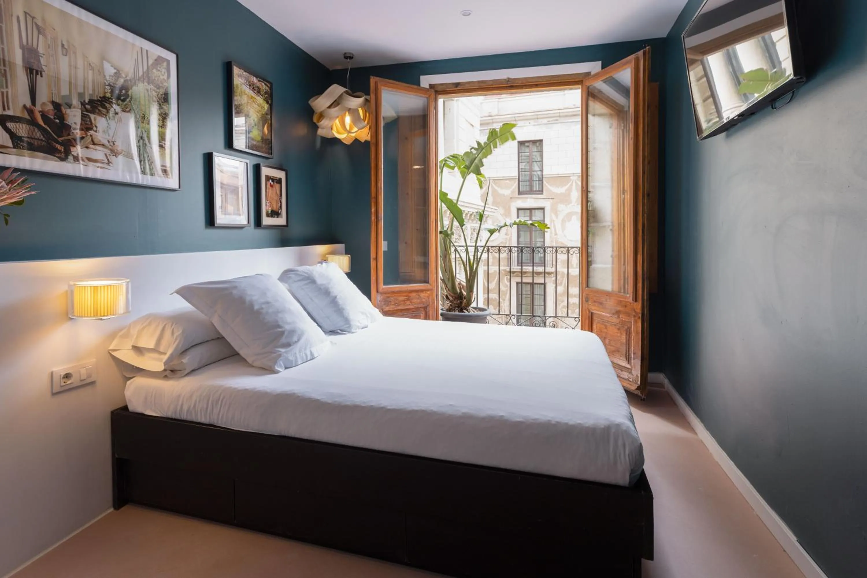 Bed in Hostal Sol y K