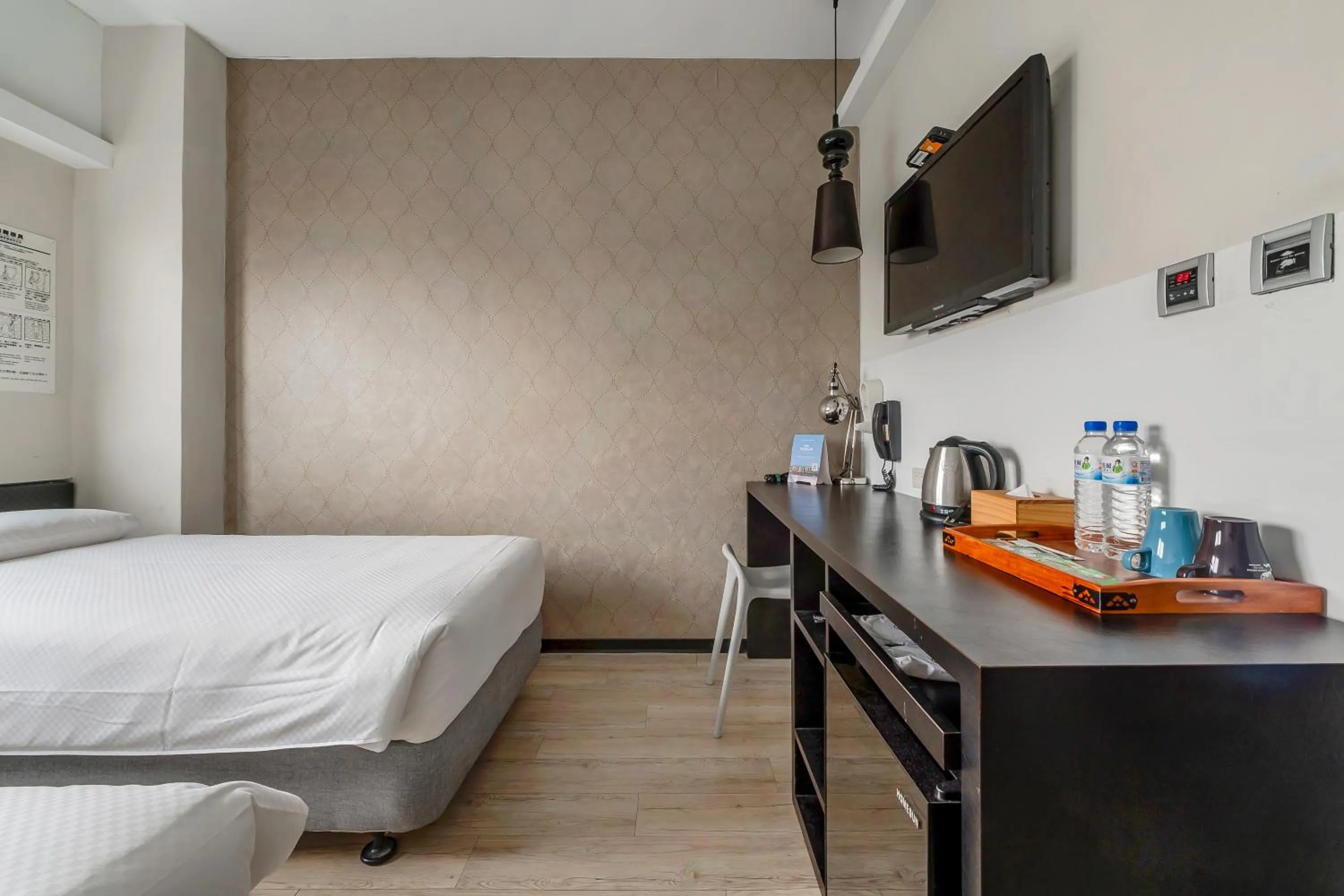 Bed in CHECK inn Express Kaohsiung Love River