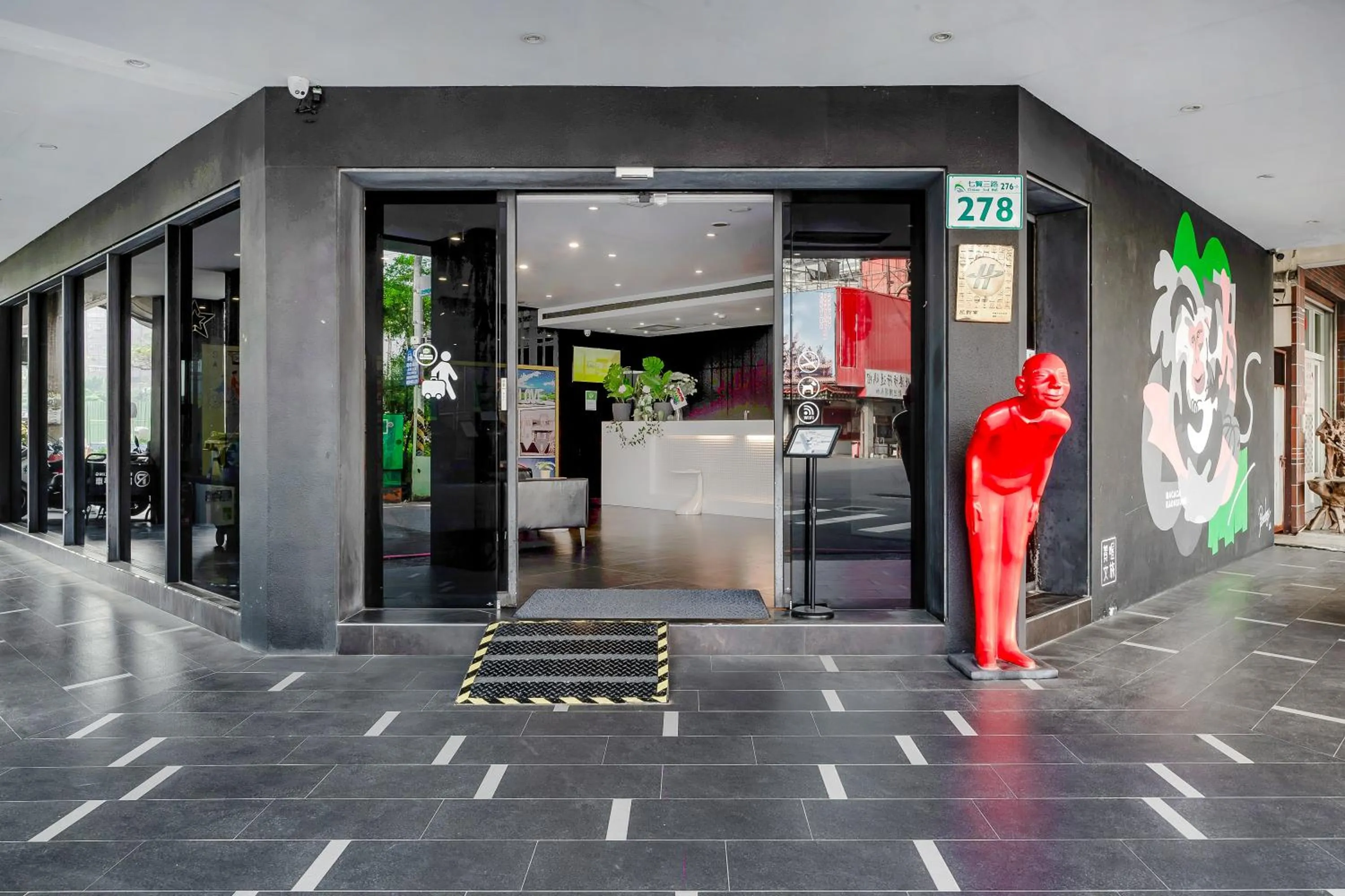 Property building in CHECK inn Express Kaohsiung Love River