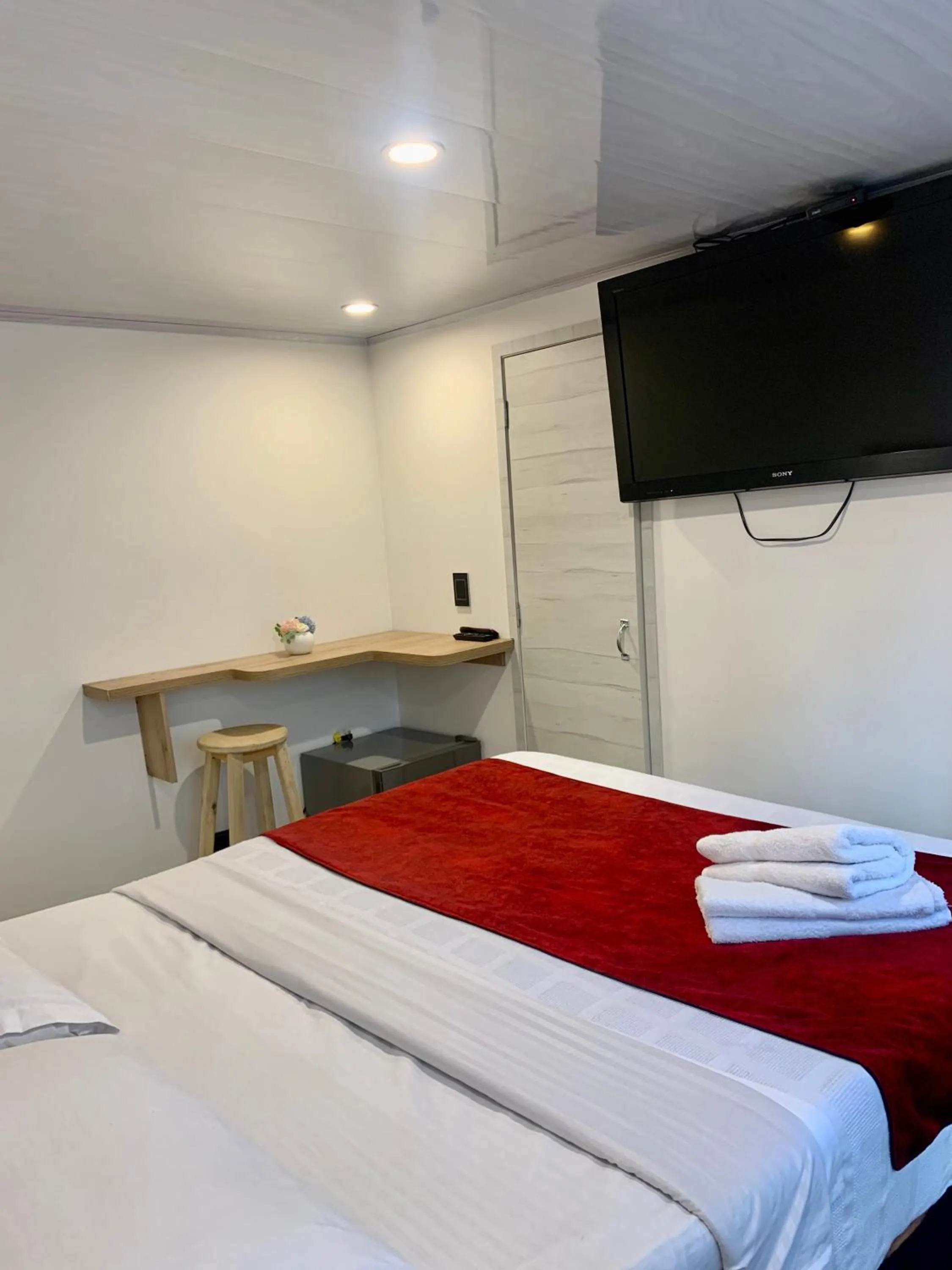 TV and multimedia, Bed in Hotel Urban Center Bogota