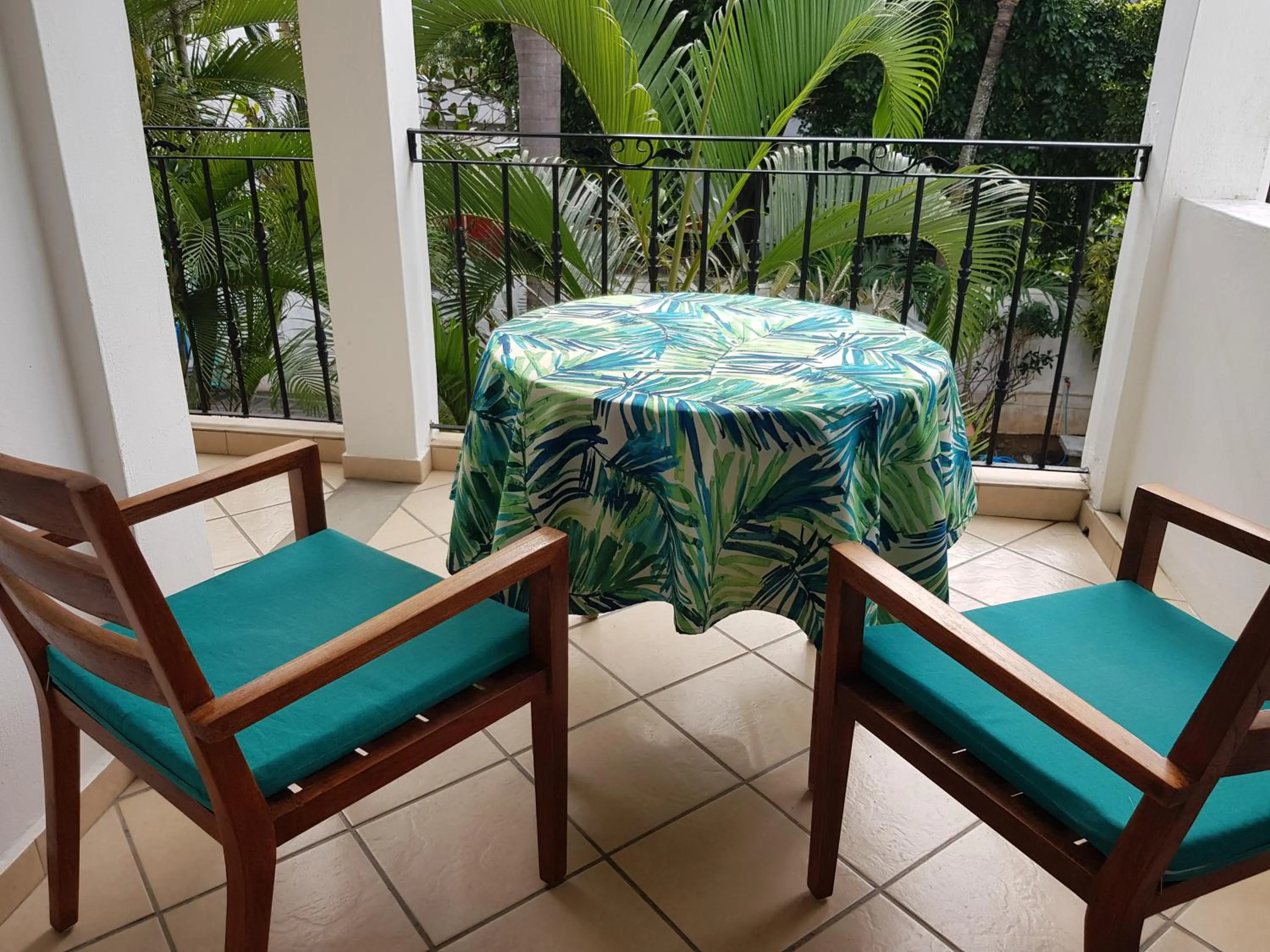 Day in La Perla Holiday Apartments