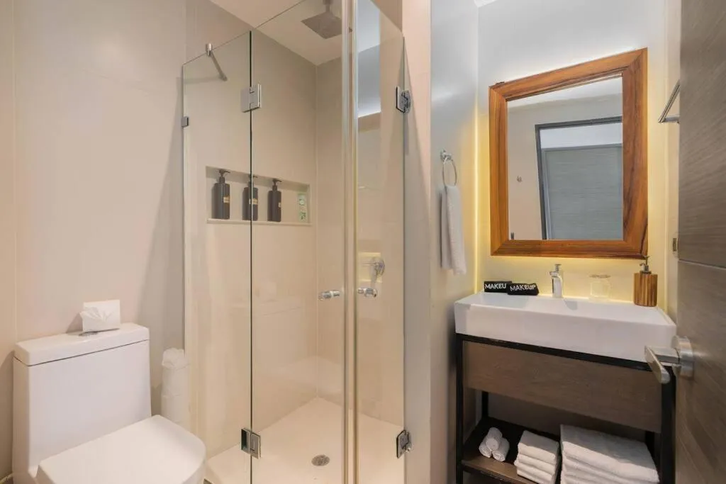 Bathroom in SunsetviewPH+PrivPool+Near Beach&Town+Rooftop+50mb