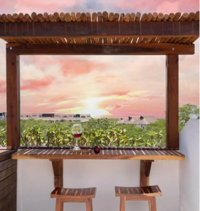 Balcony/Terrace in SunsetviewPH+PrivPool+Near Beach&Town+Rooftop+50mb