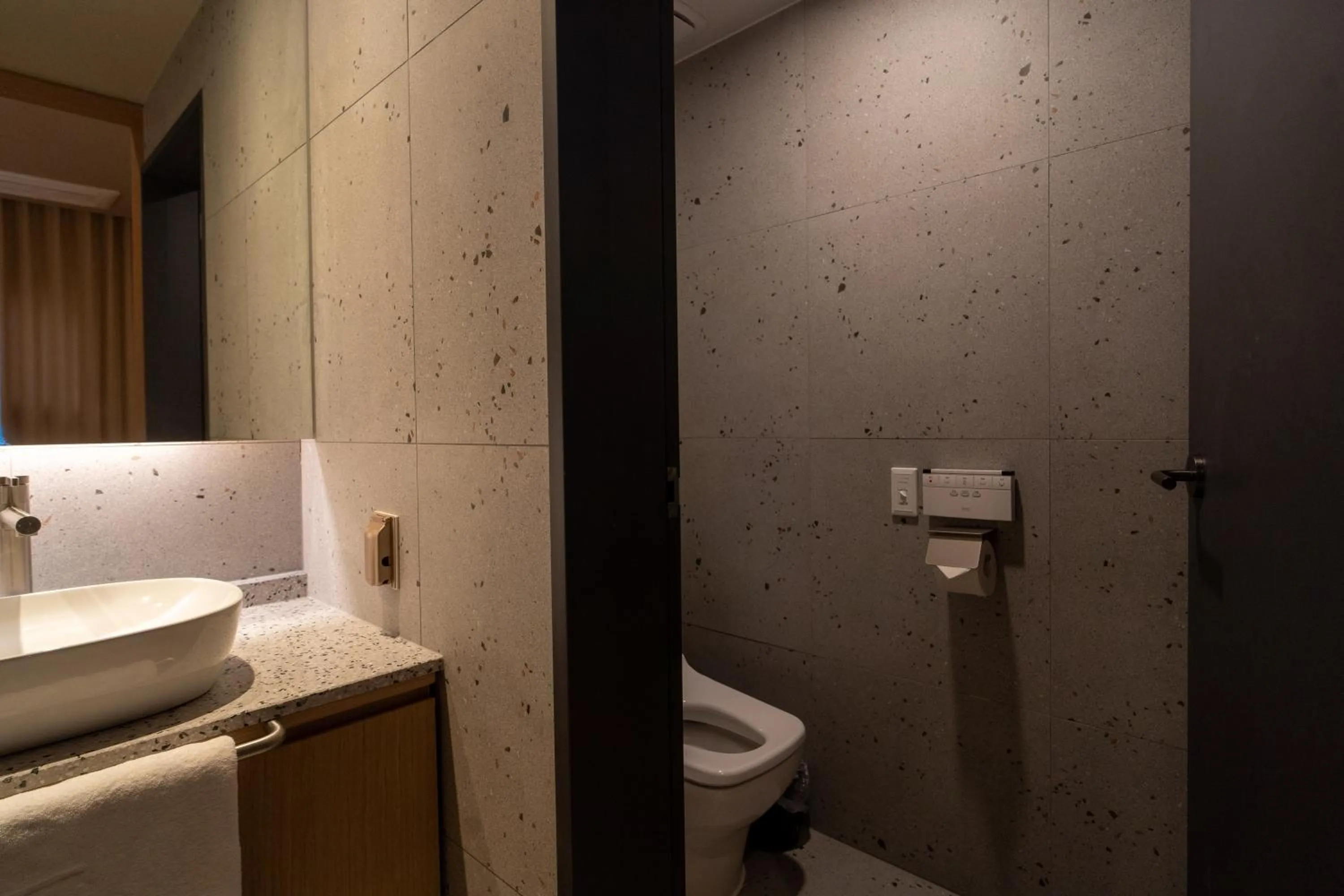 Bathroom in '사용x' 클릭금지 Goyang Hotel Yuji