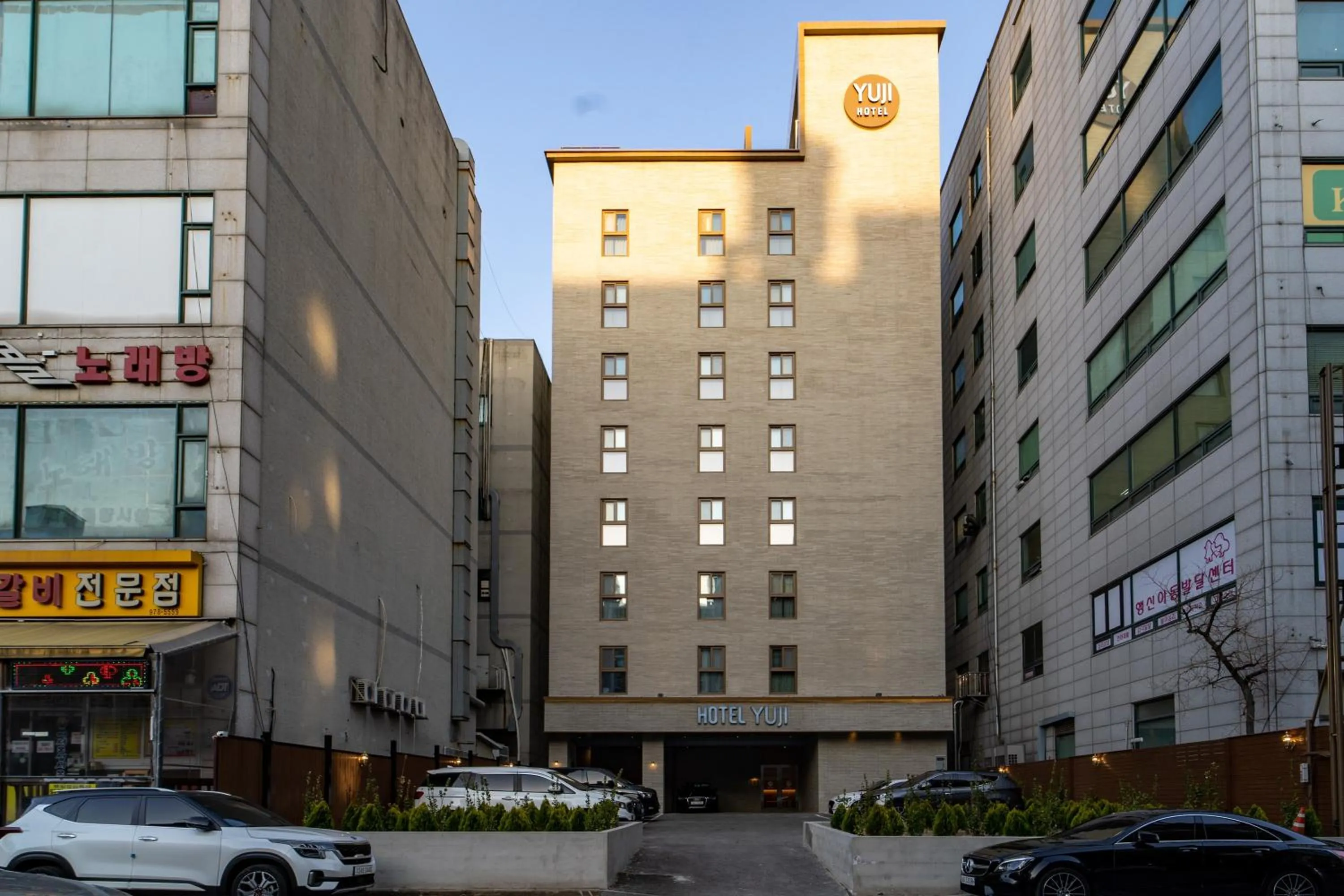 Property building in '사용x' 클릭금지 Goyang Hotel Yuji