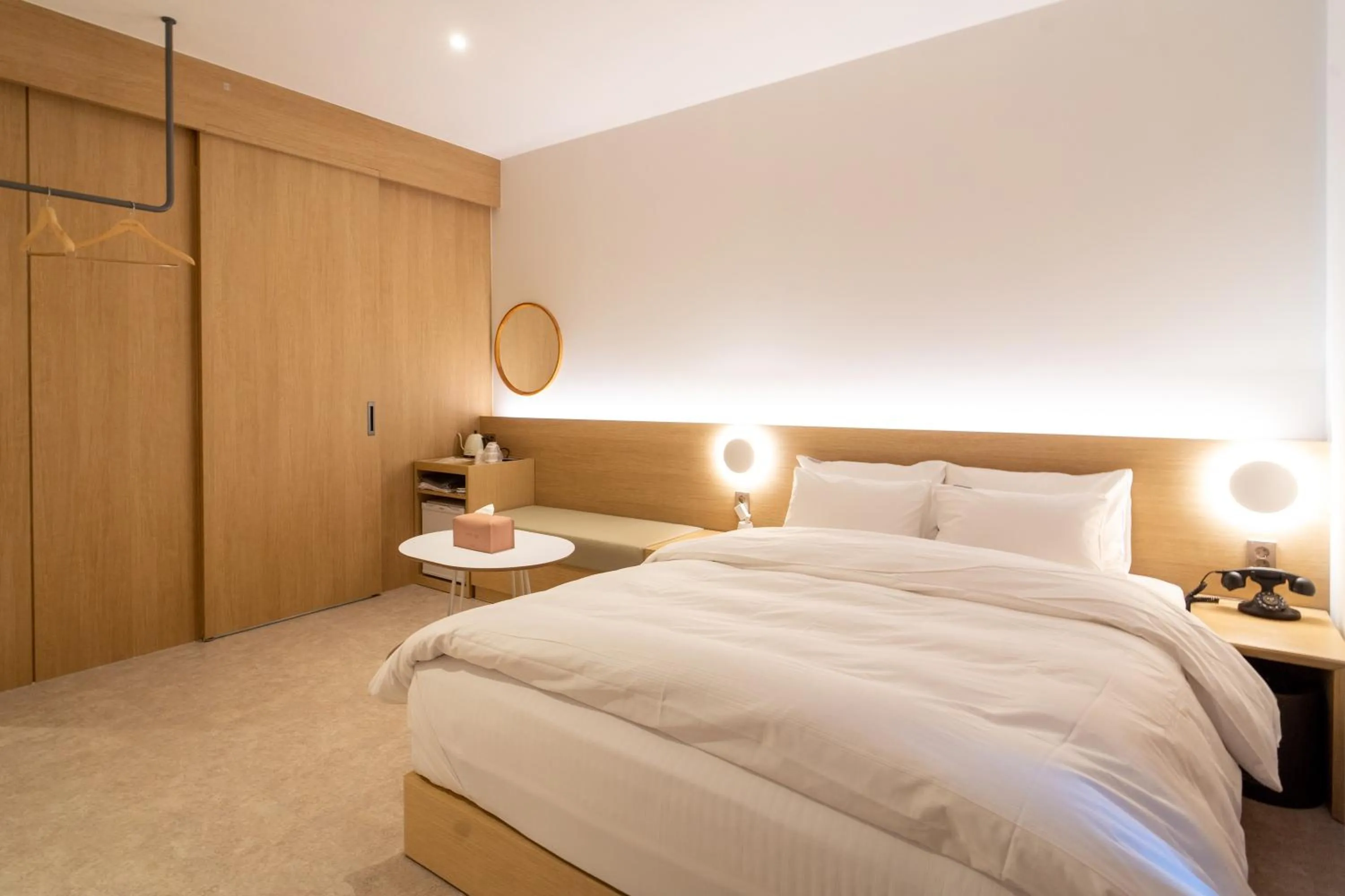 Photo of the whole room in '사용x' 클릭금지 Goyang Hotel Yuji