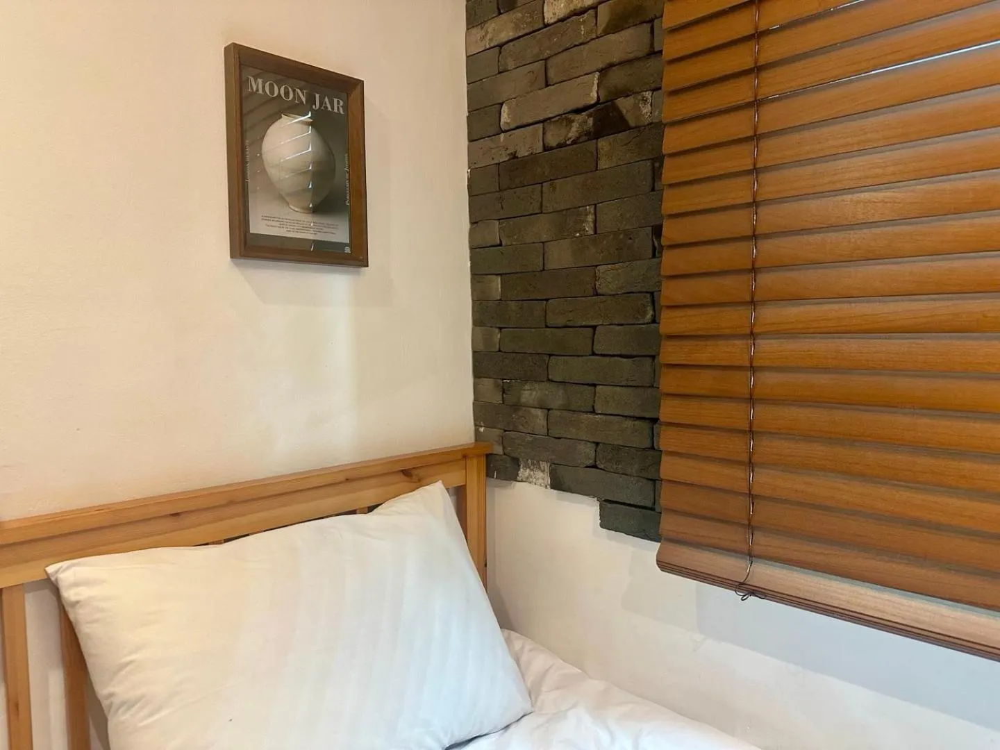 Decorative detail, Bed in Hwon Guesthouse