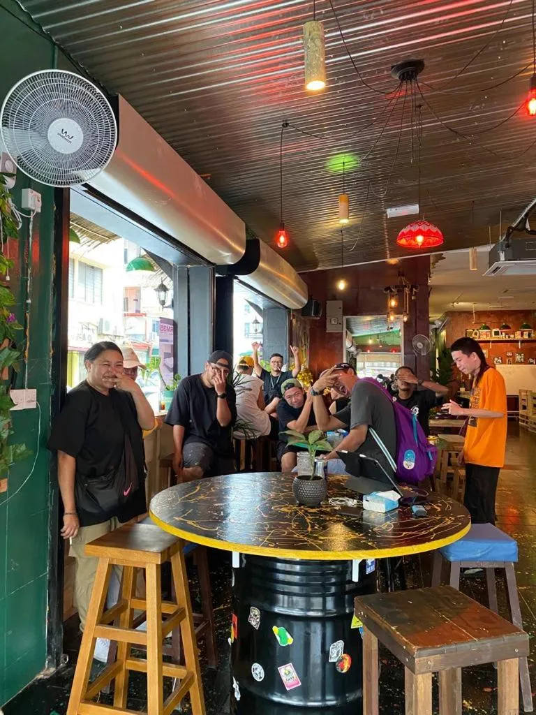 H2 Worldpackers , The Social Hotel