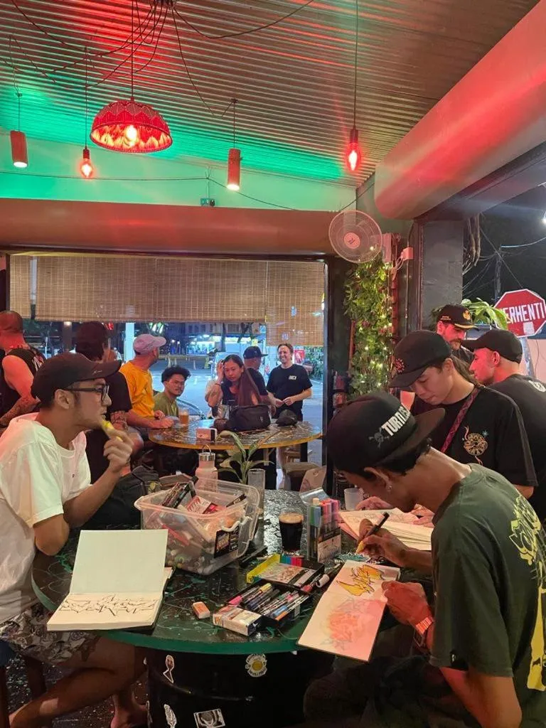 H2 Worldpackers , The Social Hotel