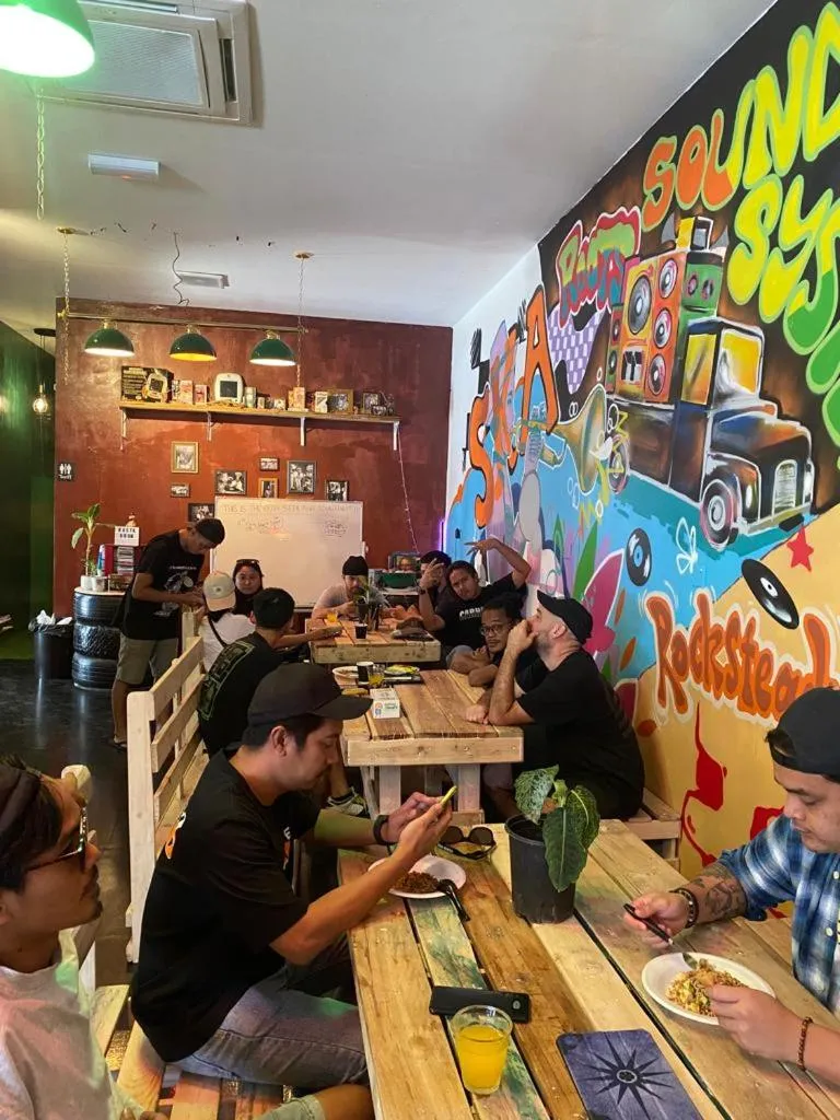 H2 Worldpackers , The Social Hotel