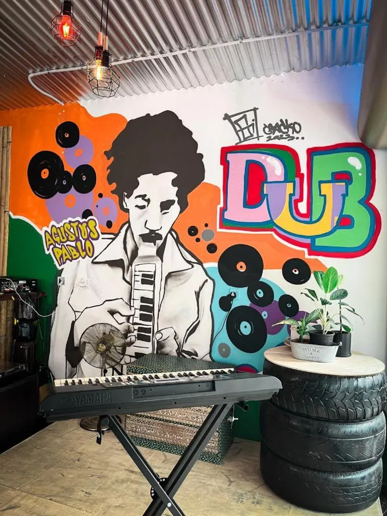 Lounge or bar in H2 Worldpackers , The Social Hotel