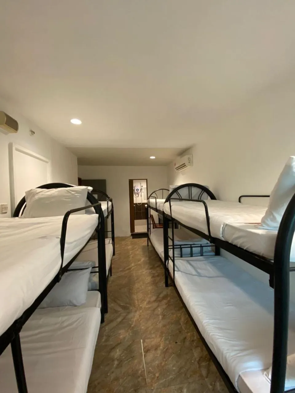 H2 Worldpackers , The Social Hotel