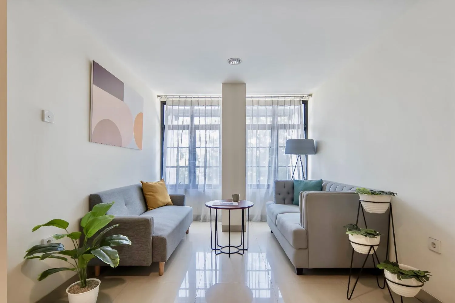 Communal lounge/ TV room, Seating Area in Cove Guntur Heritage