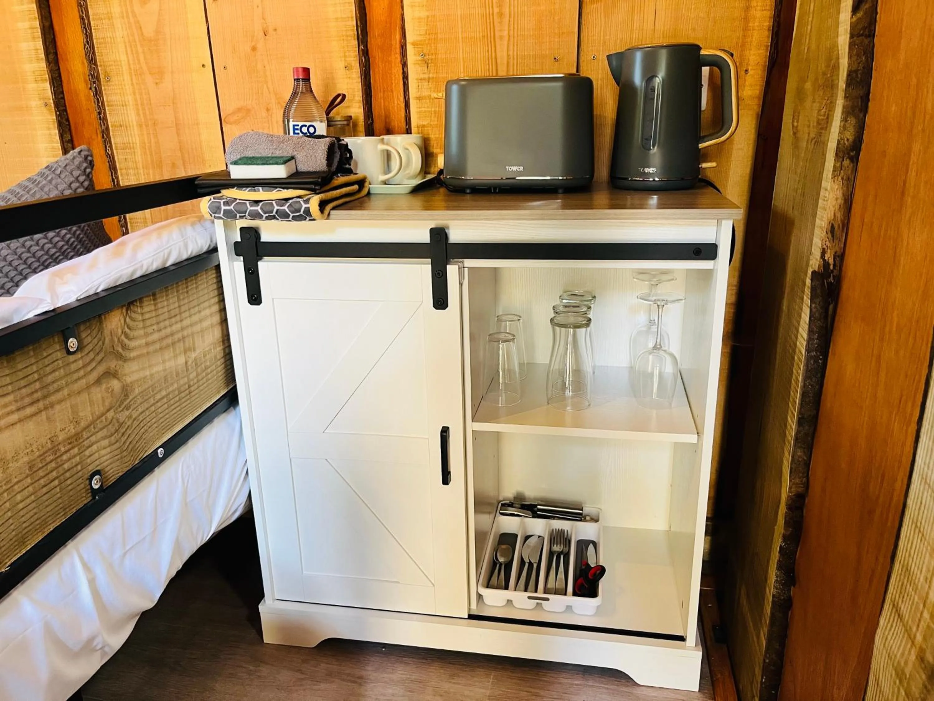 Wall Eden Farm - Luxury Log Cabins and Glamping