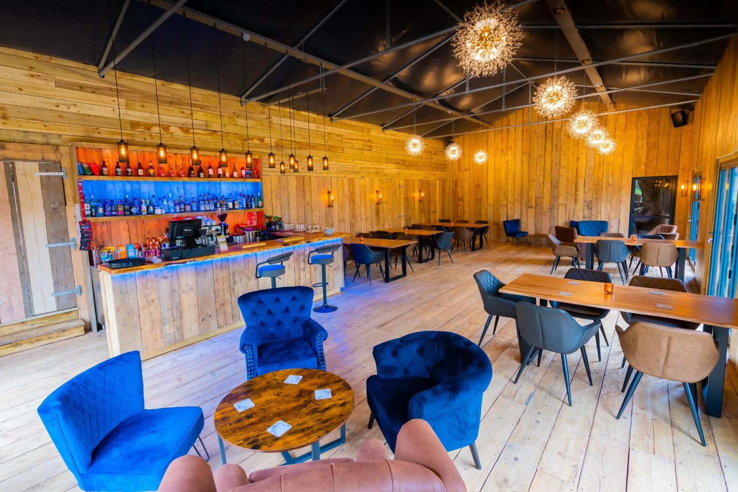 Restaurant/places to eat in Wall Eden Farm - Luxury Log Cabins and Glamping