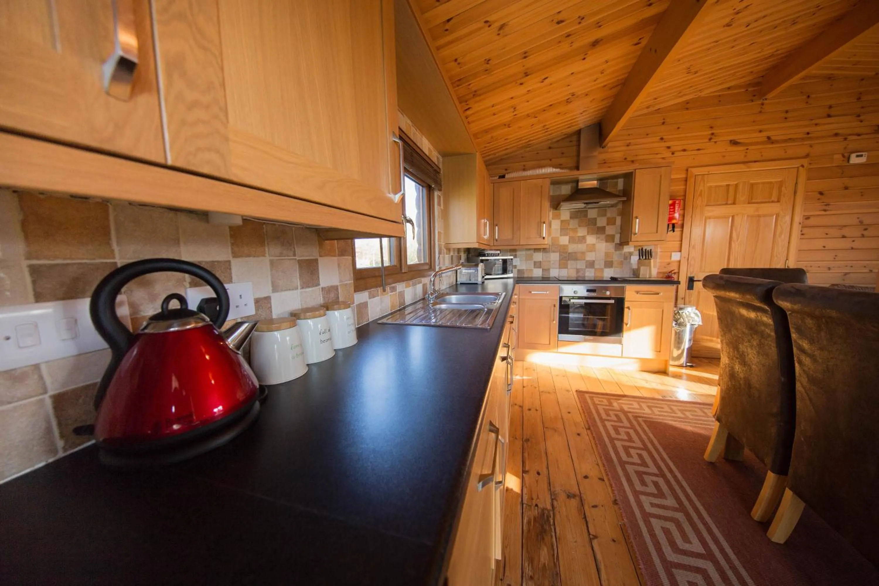Kitchen or kitchenette in Wall Eden Farm - Luxury Log Cabins and Glamping