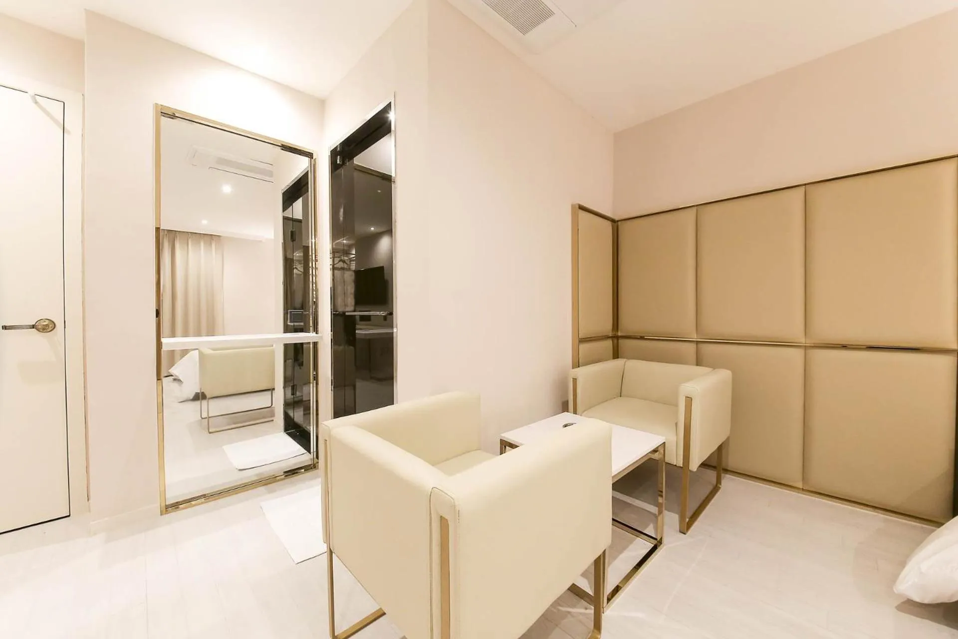 Seating area in Hotel Star Premier Yeoksam