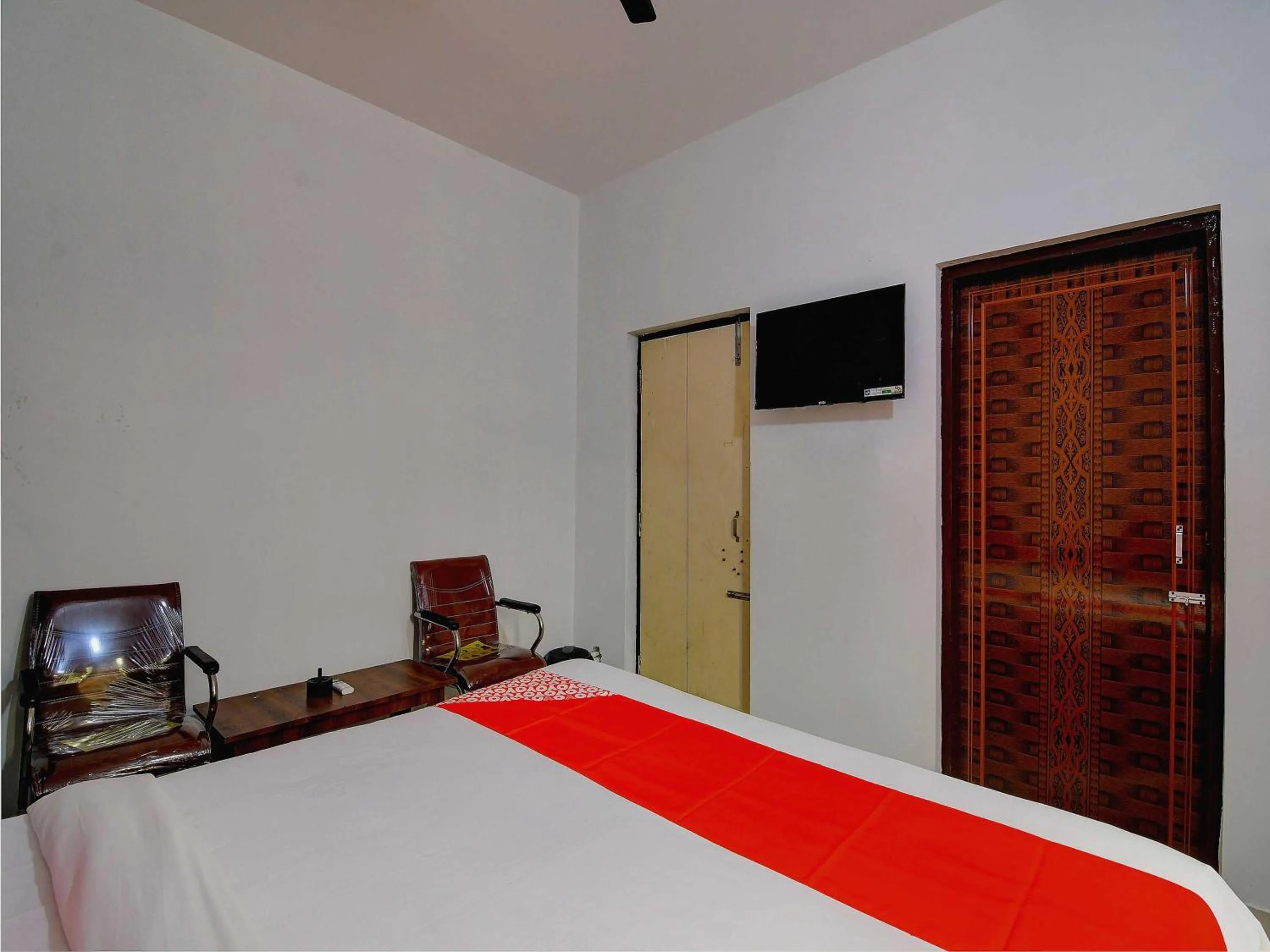 Bedroom in Hotel O Heaven Inn