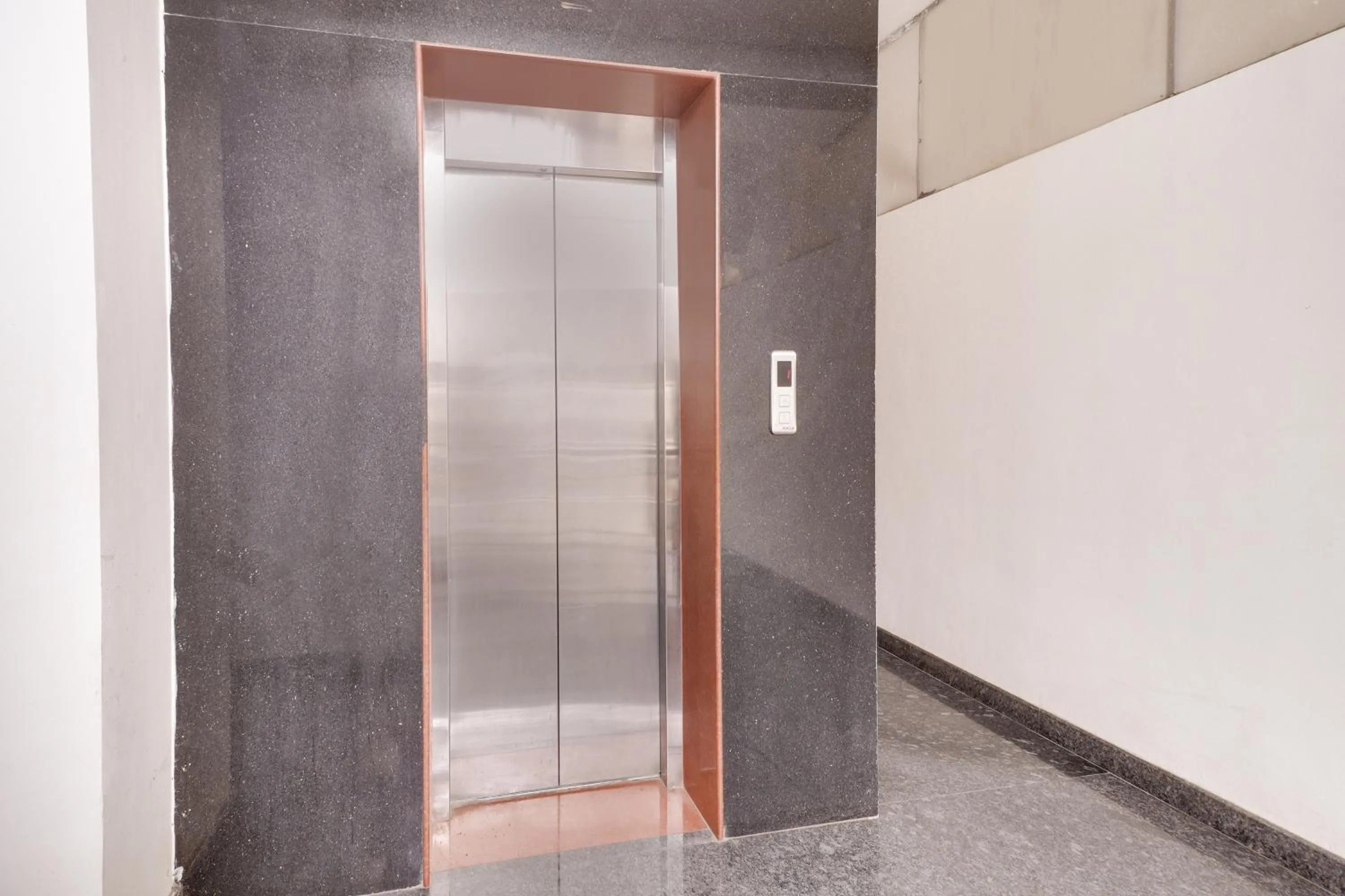 Lobby or reception in Hotel O New Grand Suites