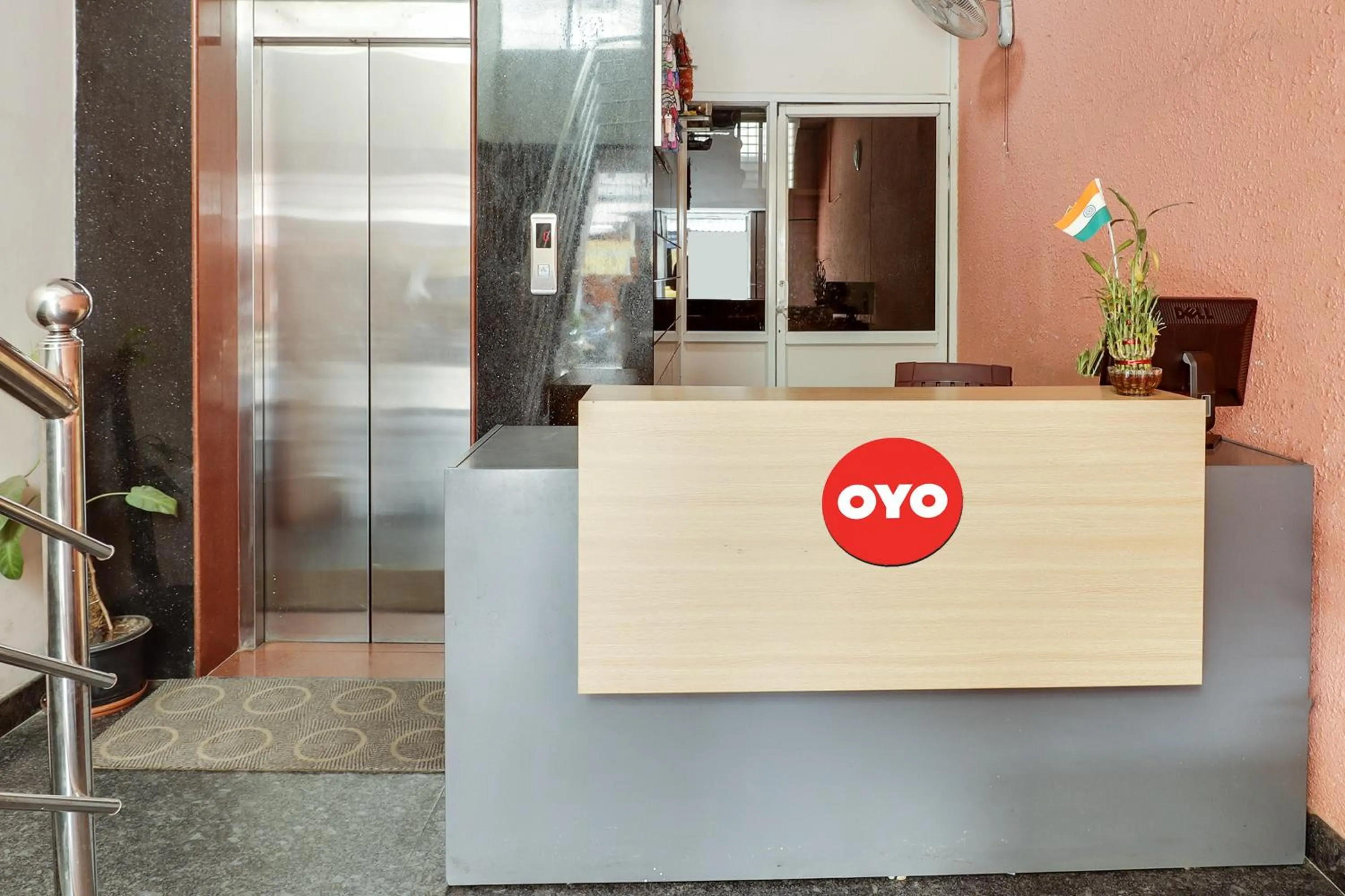 Lobby or reception in Hotel O New Grand Suites