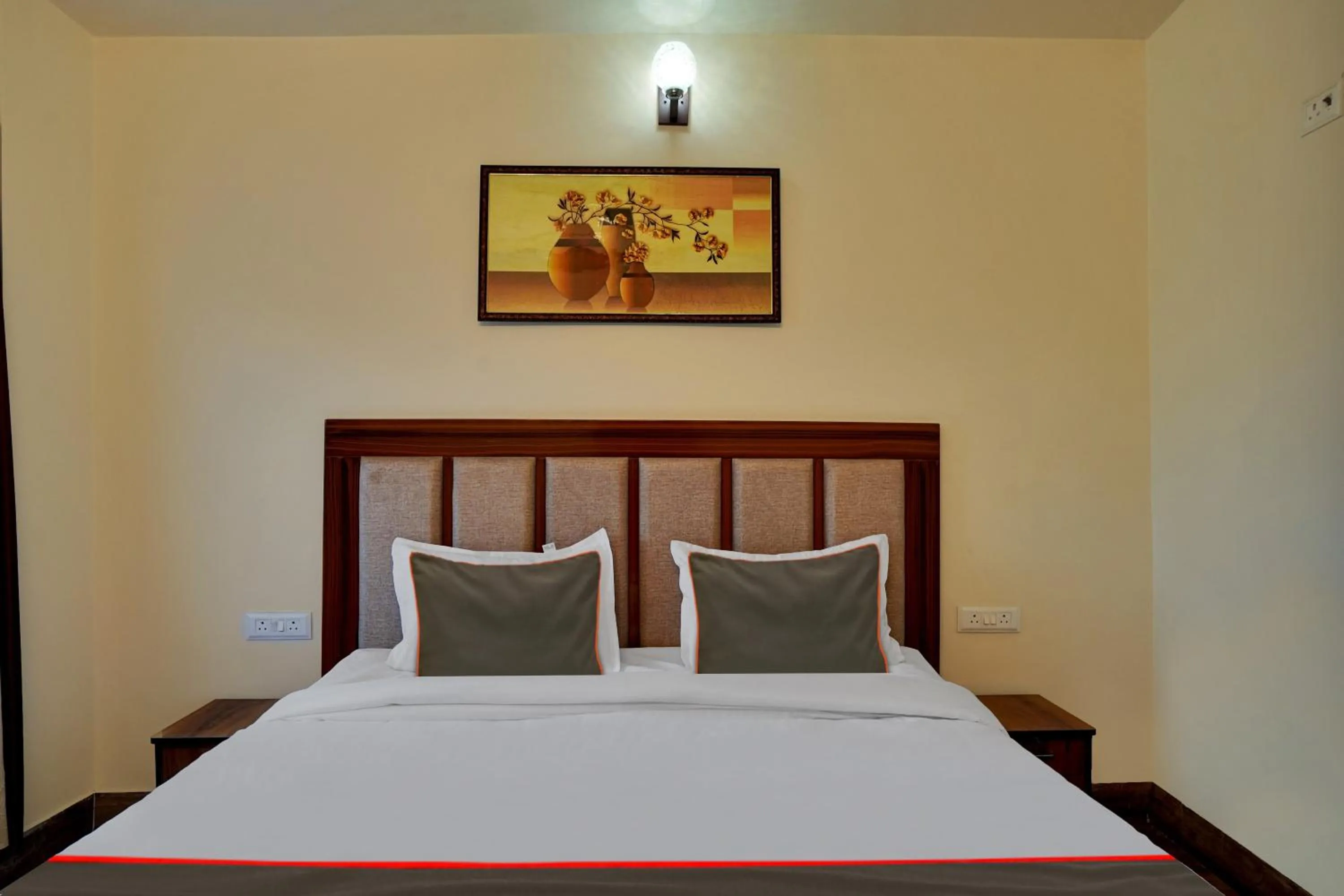 Bedroom in Collection O Trihans Mantion Hotel