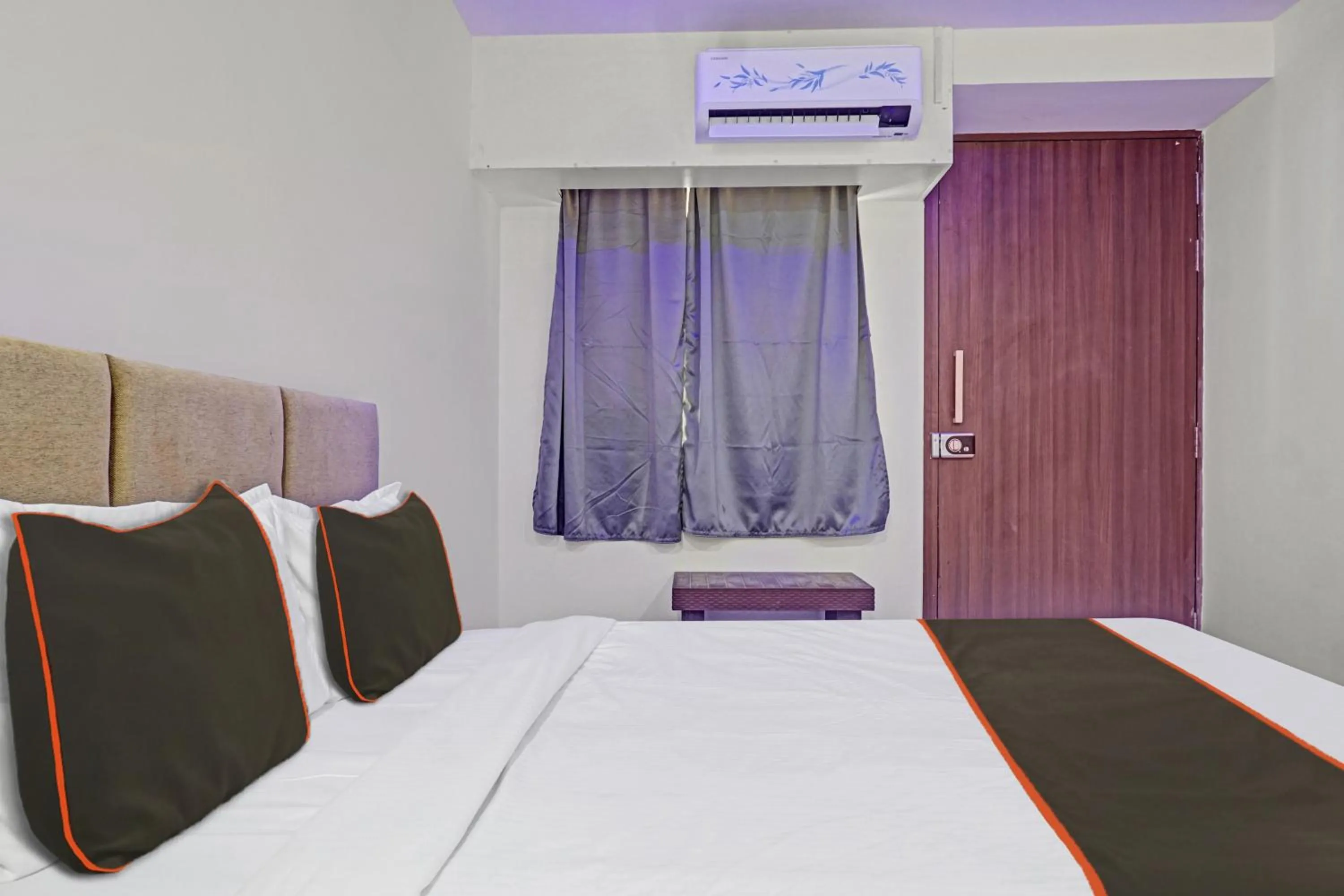 Bedroom, Bed in Collection O Rk Inn