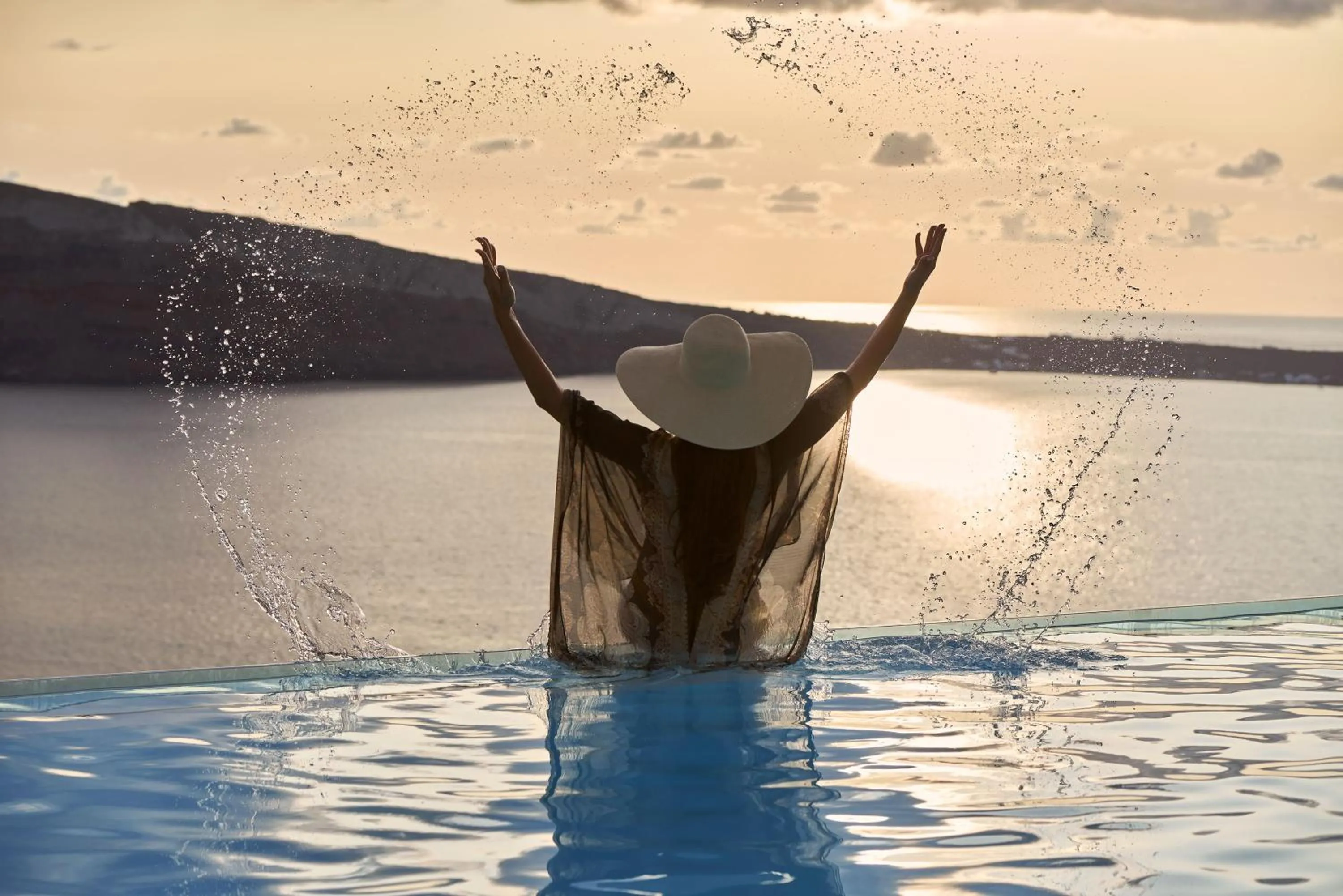 Restaurant/places to eat in Charisma Suites