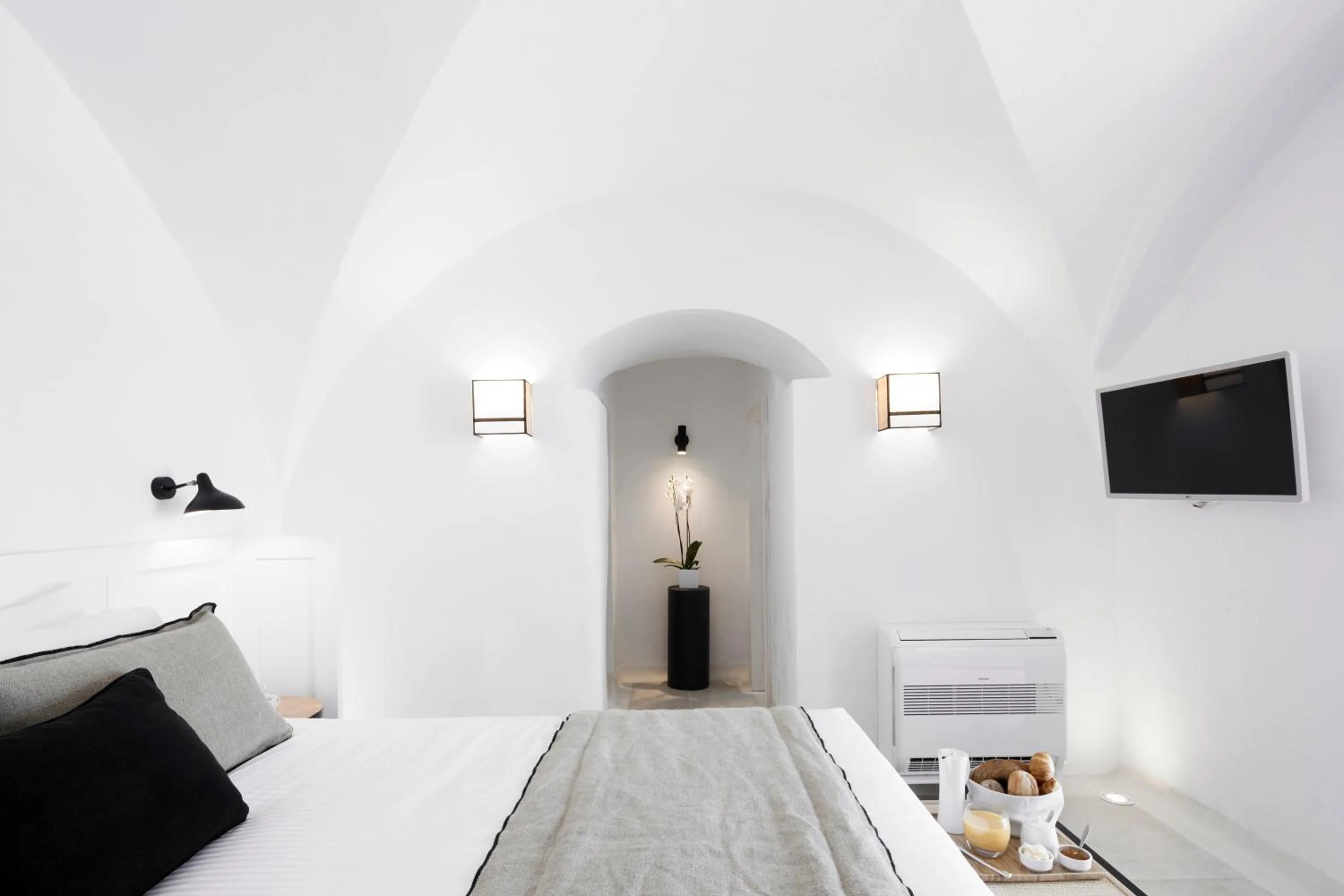 Bedroom, Bed in Charisma Suites