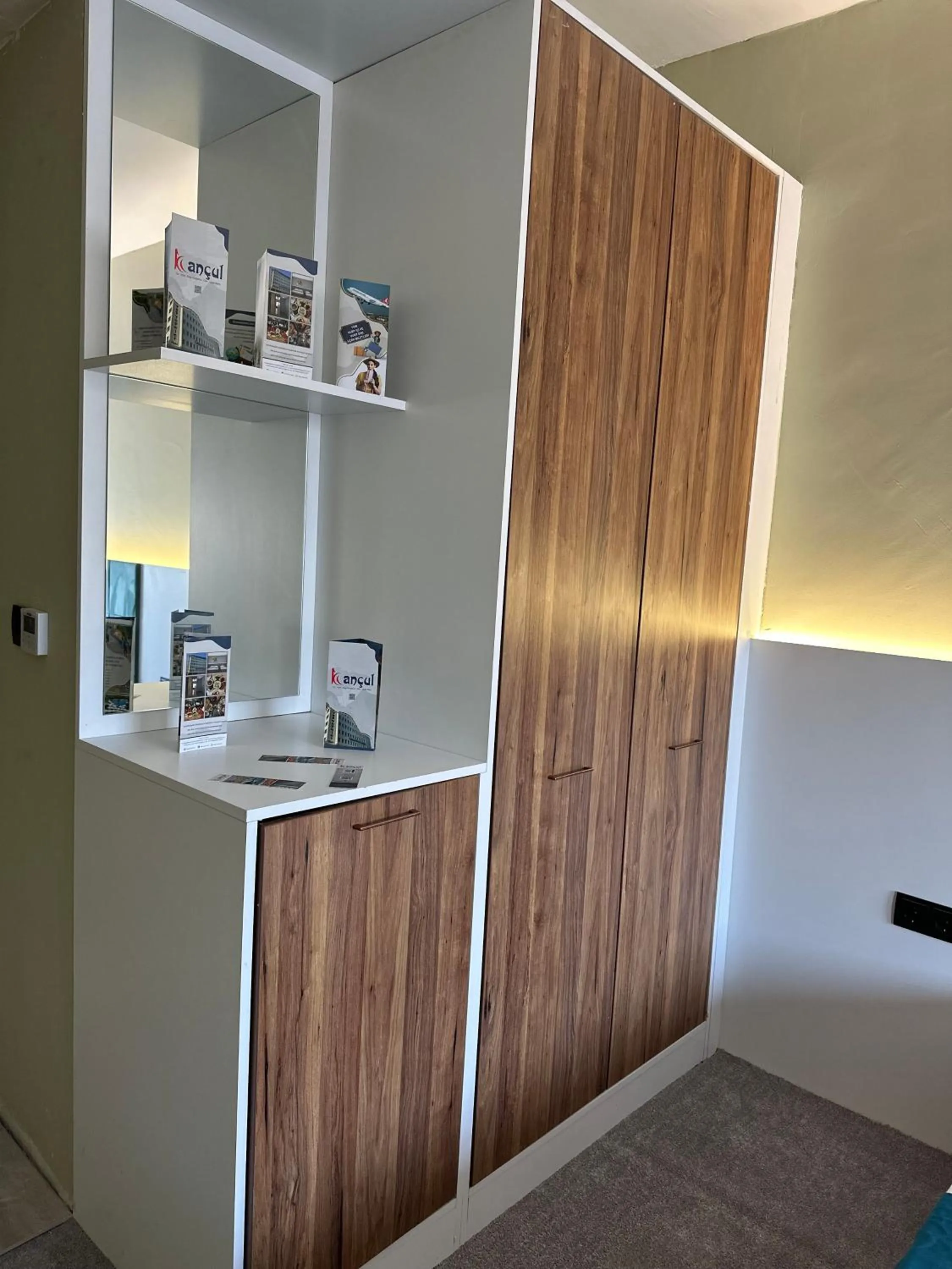 wardrobe in Kançul Hotel Taştepeler