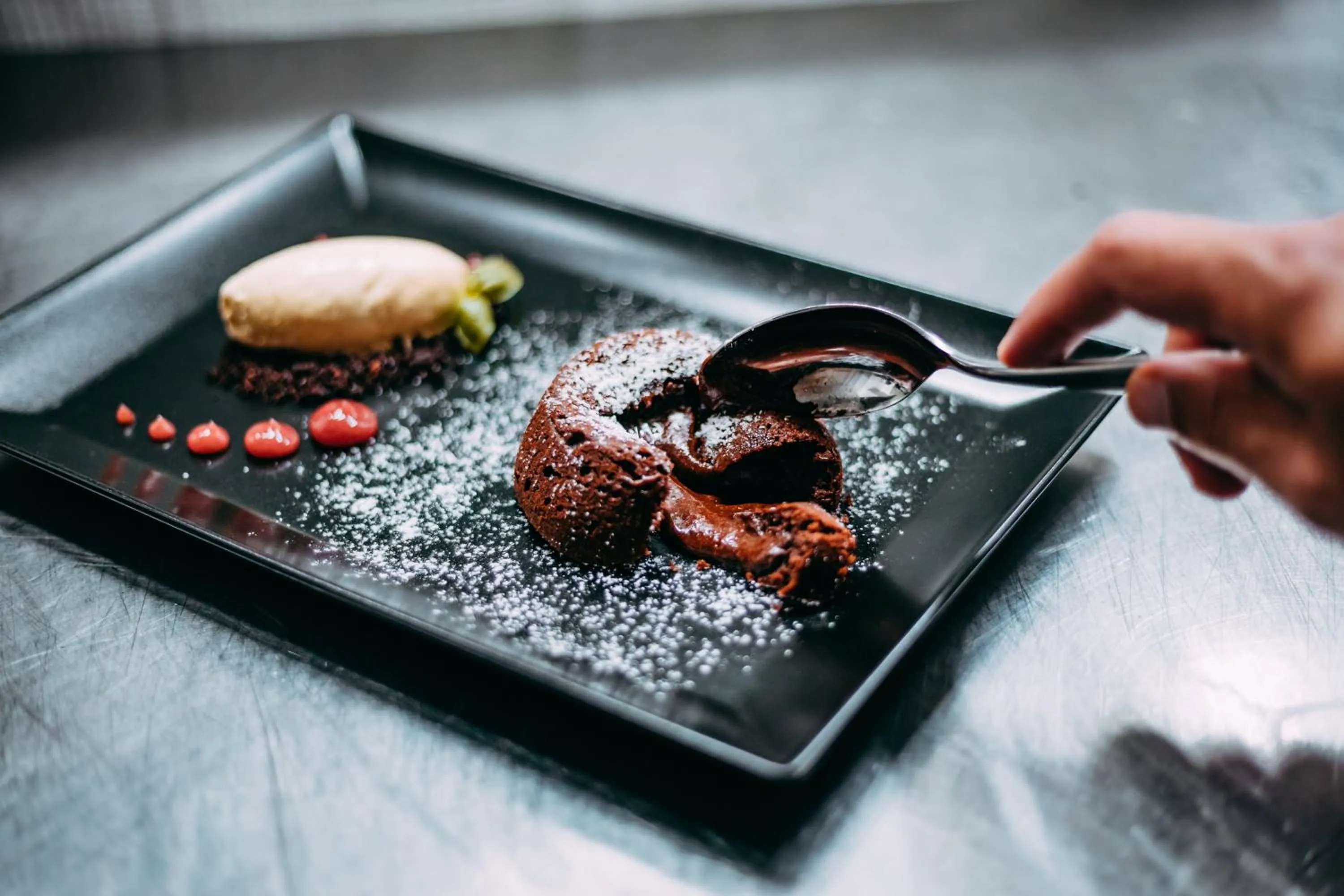 Restaurant/places to eat in Second Life in Piran - Hotel Zala Piran with private parking and shuttle service