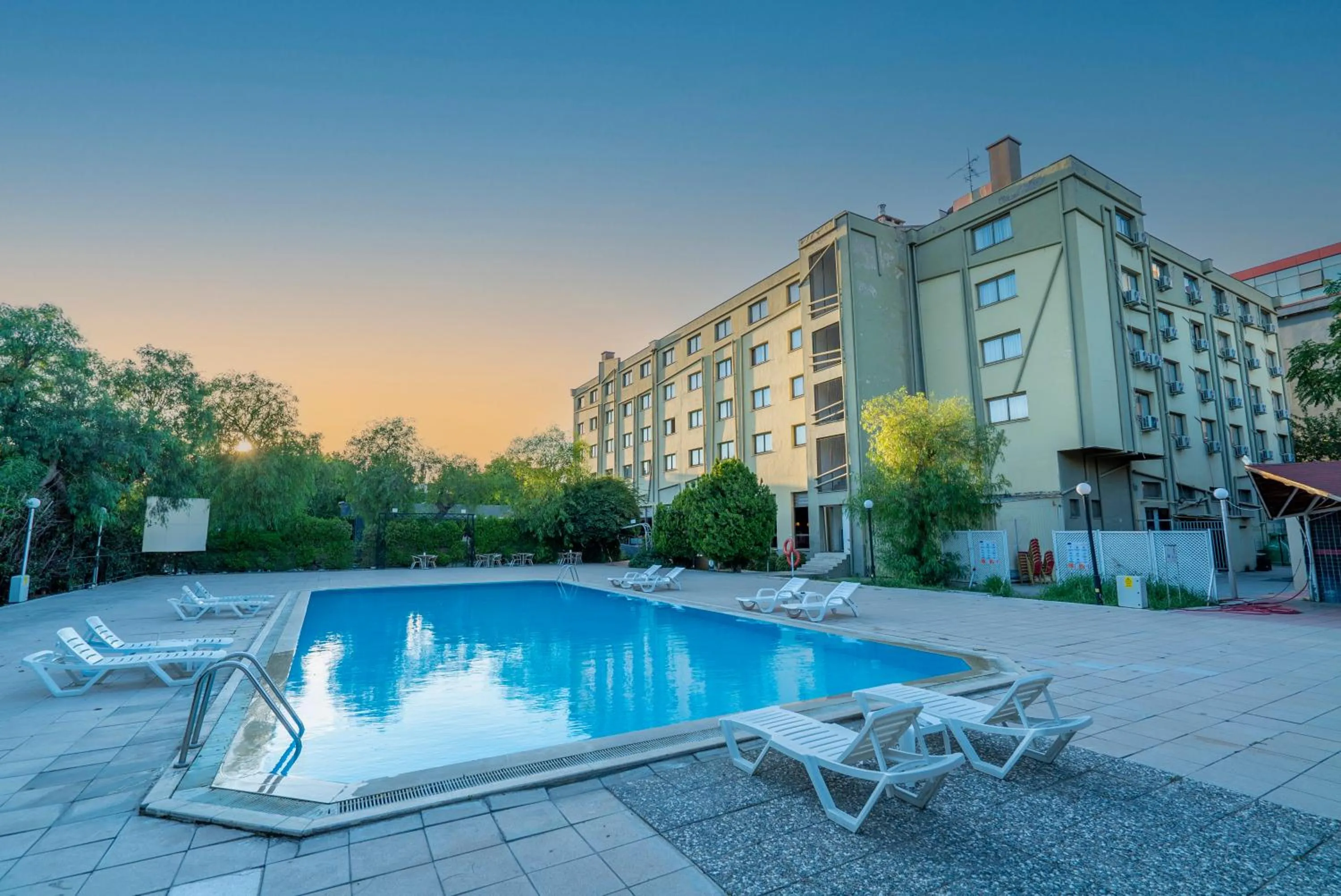 Swimming pool in Anemon Kent Ege Otel