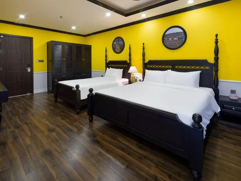 Photo of the whole room, Bed in Charming beauty hotel