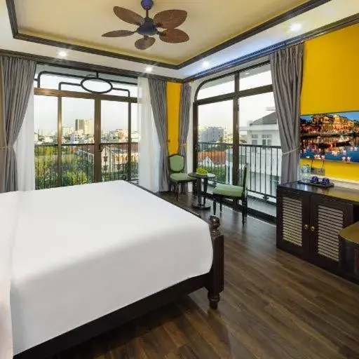 King Suite with Balcony in Charming beauty hotel King Suite with Balcony in Charming beauty hotel
