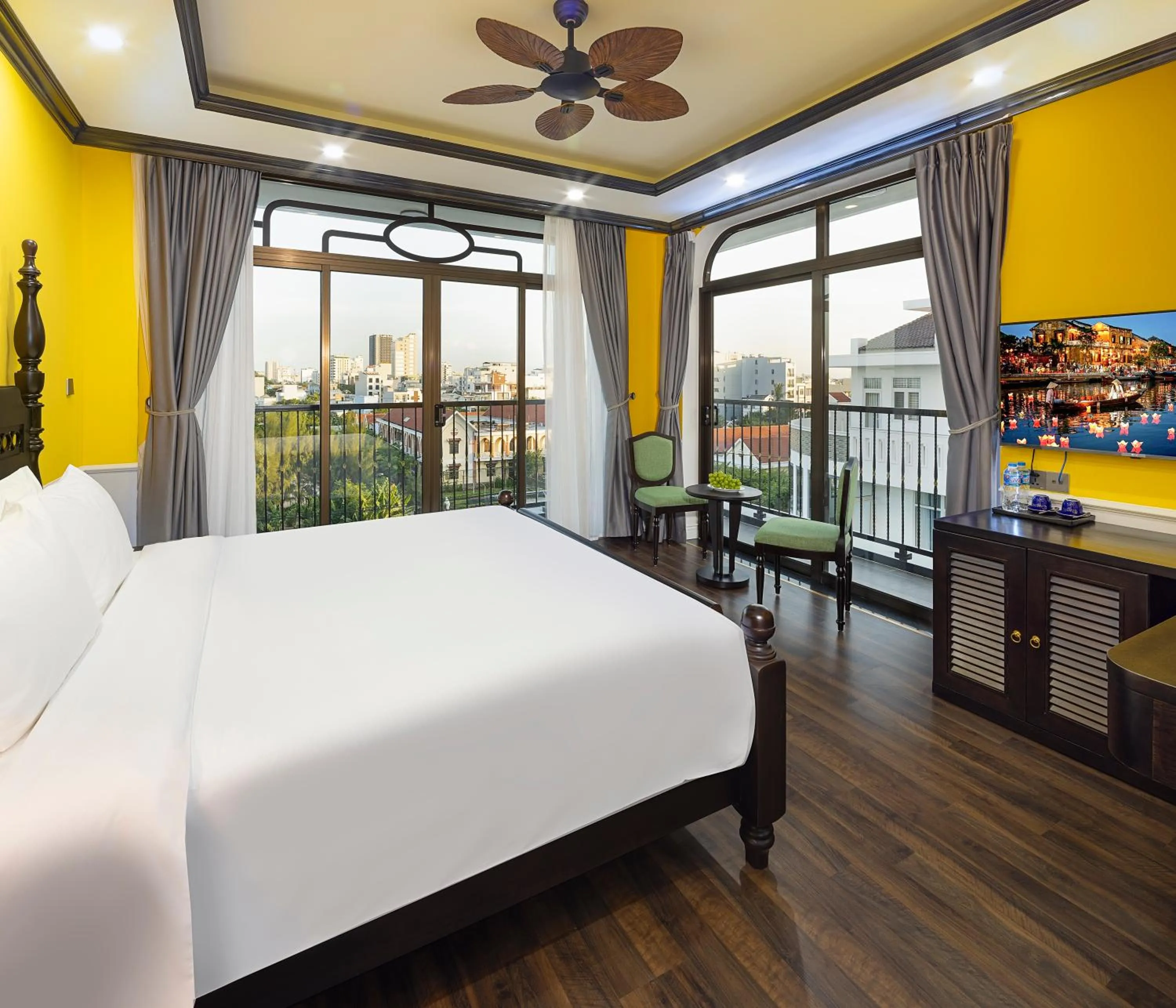 Bed in Charming beauty hotel